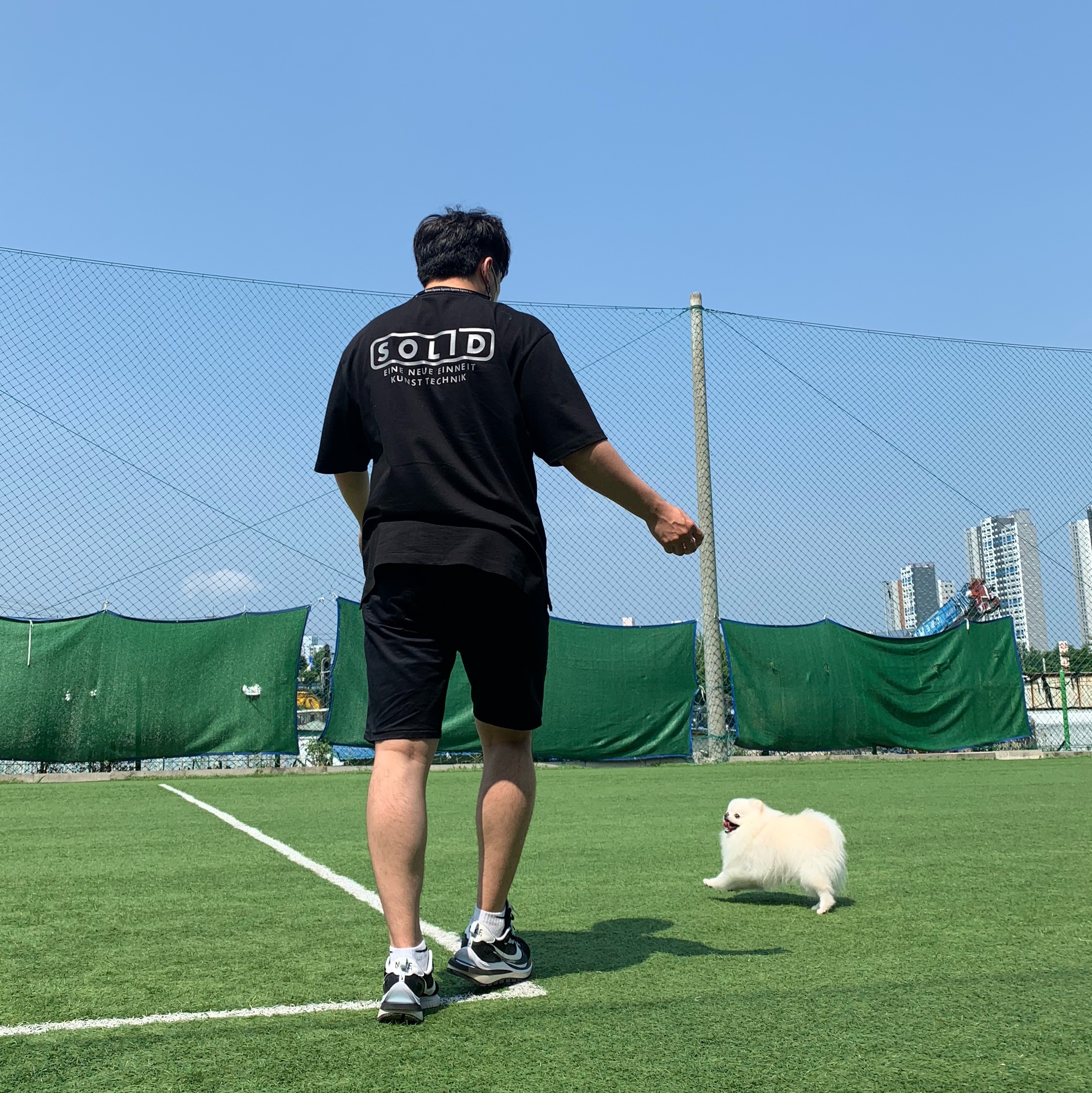 Nike x Sacai VaporWaffle Black White 착용 스타일 - 2