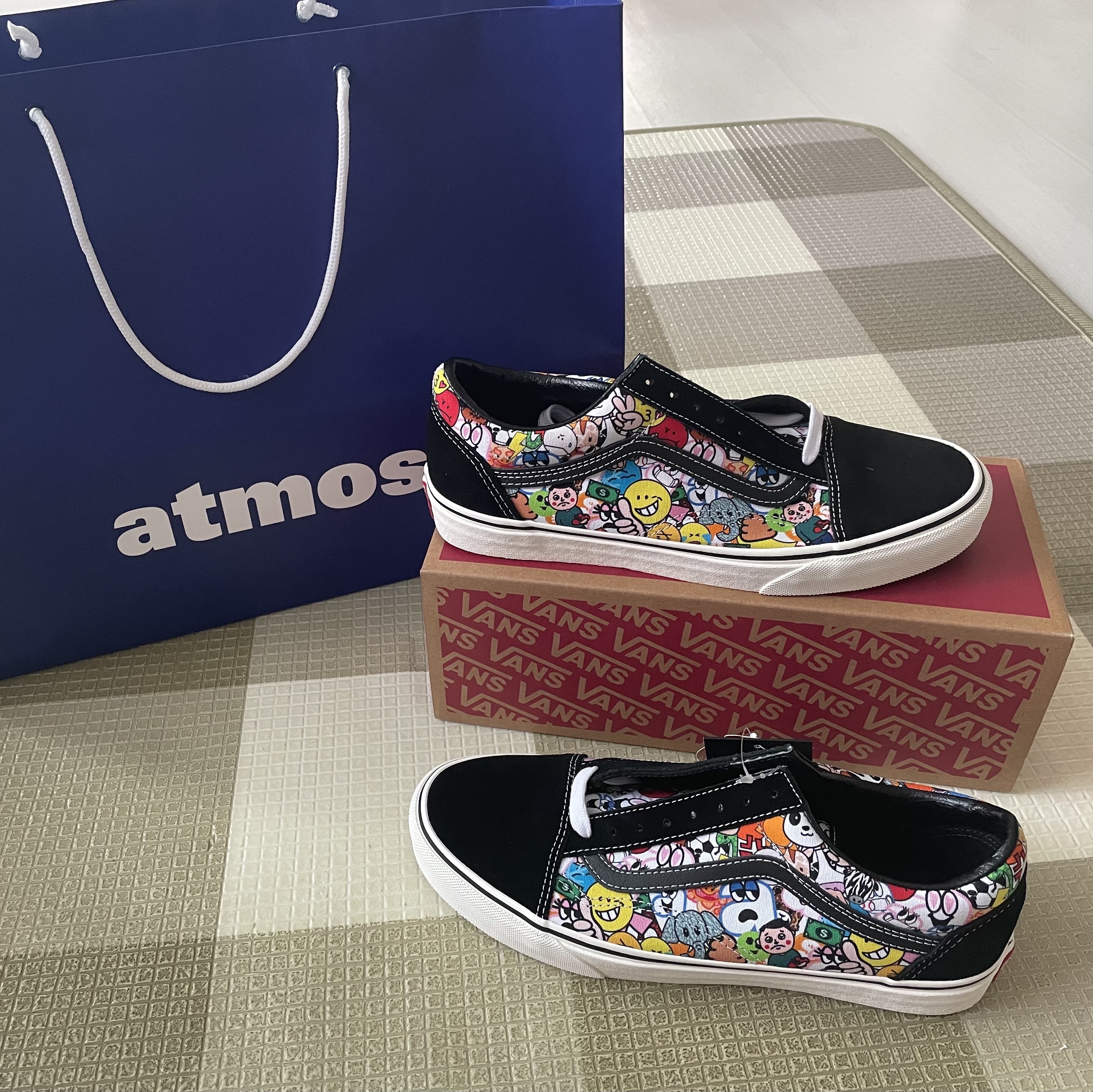 Vans x Atmos Old Skool Emoji 착용 스타일