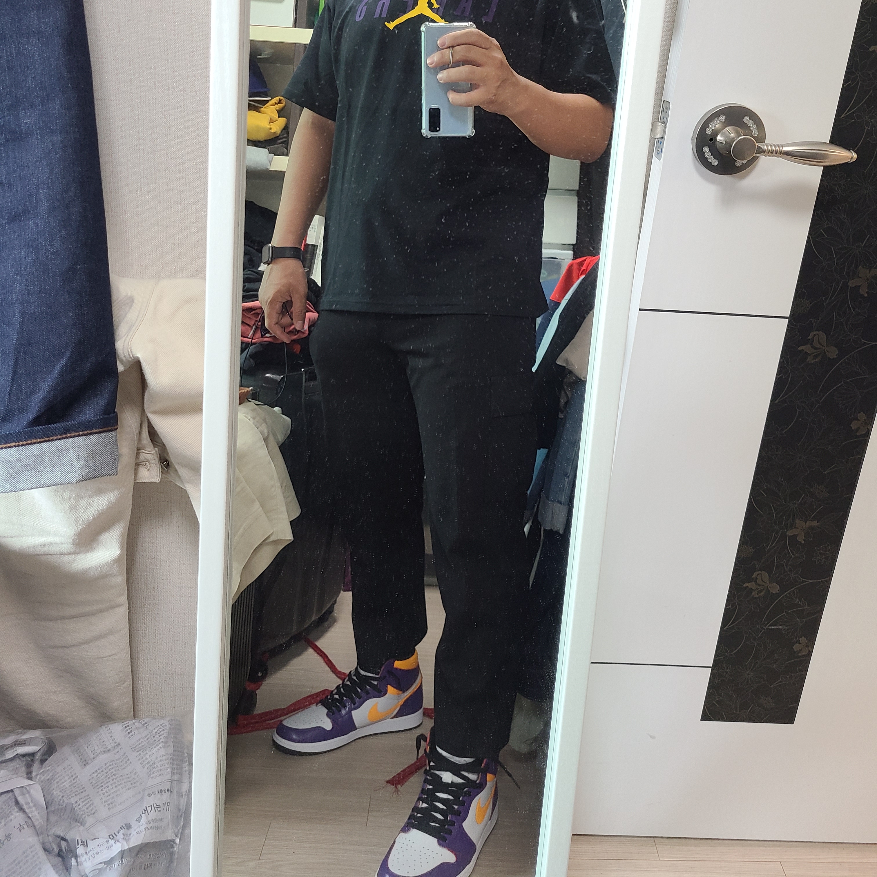 Jordan 1 Retro High OG Light Fusion Red 착용 스타일 - 4