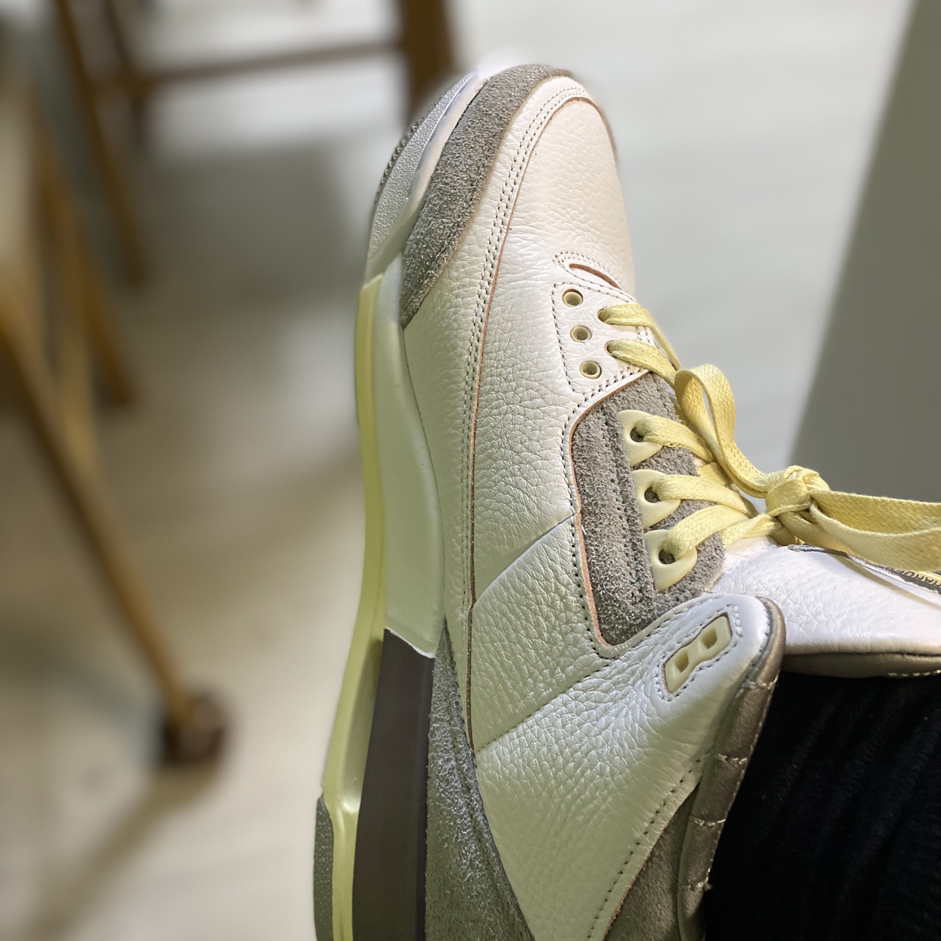 (W) Jordan 3 x A Ma Maniere Retro SP, Adidas Yeezy Boost 350 V2 Ash Pearl 착용 스타일 - 4