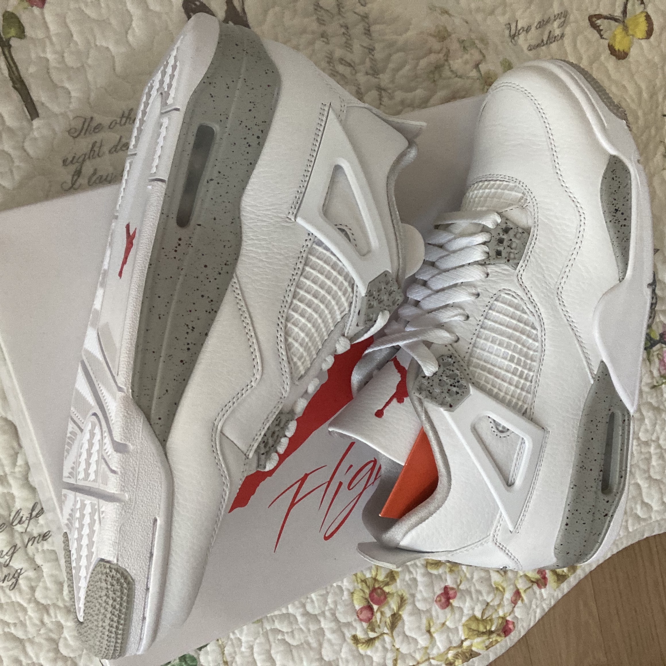 Jordan 4 Retro Tech White 착용 스타일 - 1