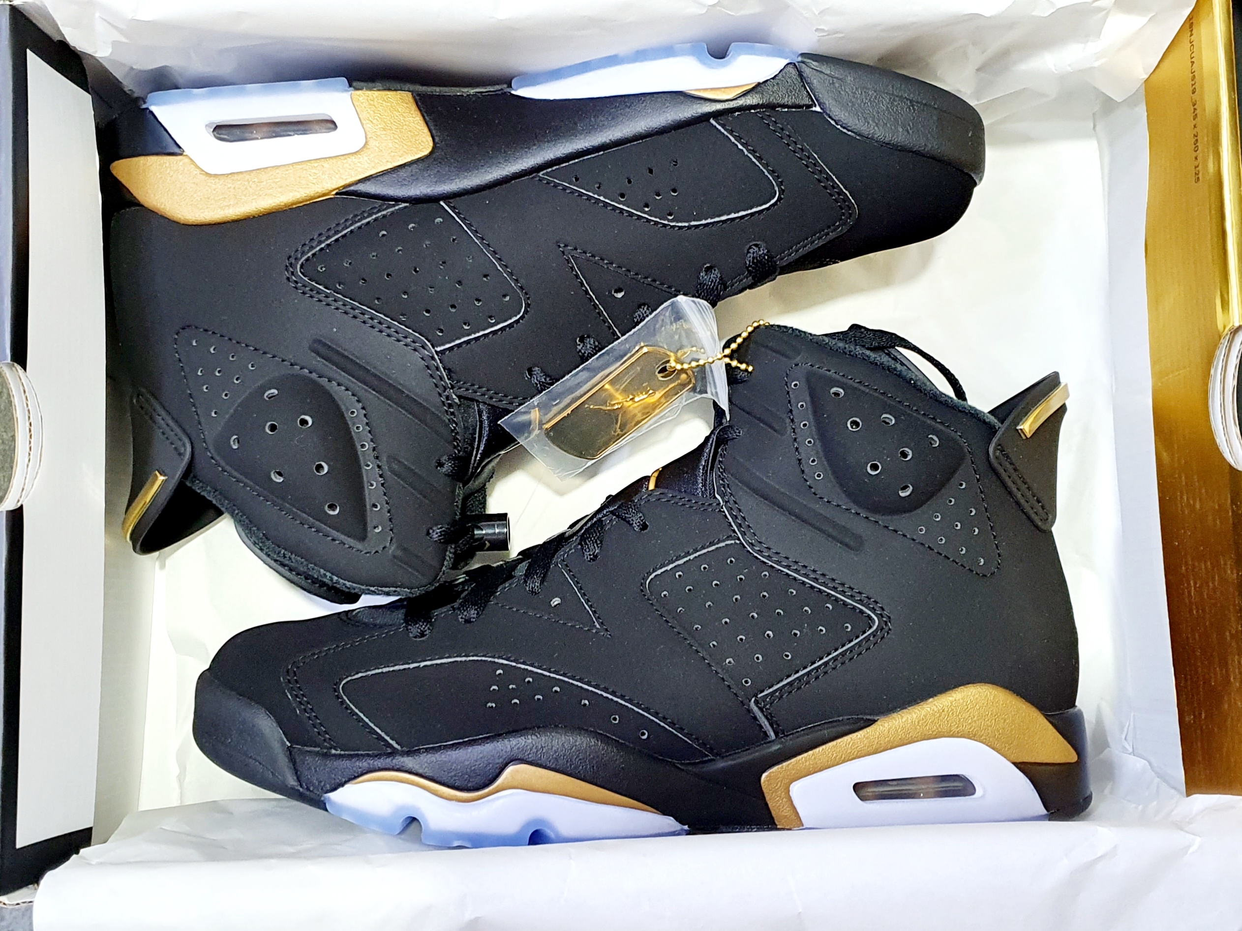 Jordan 6 Retro DMP 2020 착용 스타일 - 2