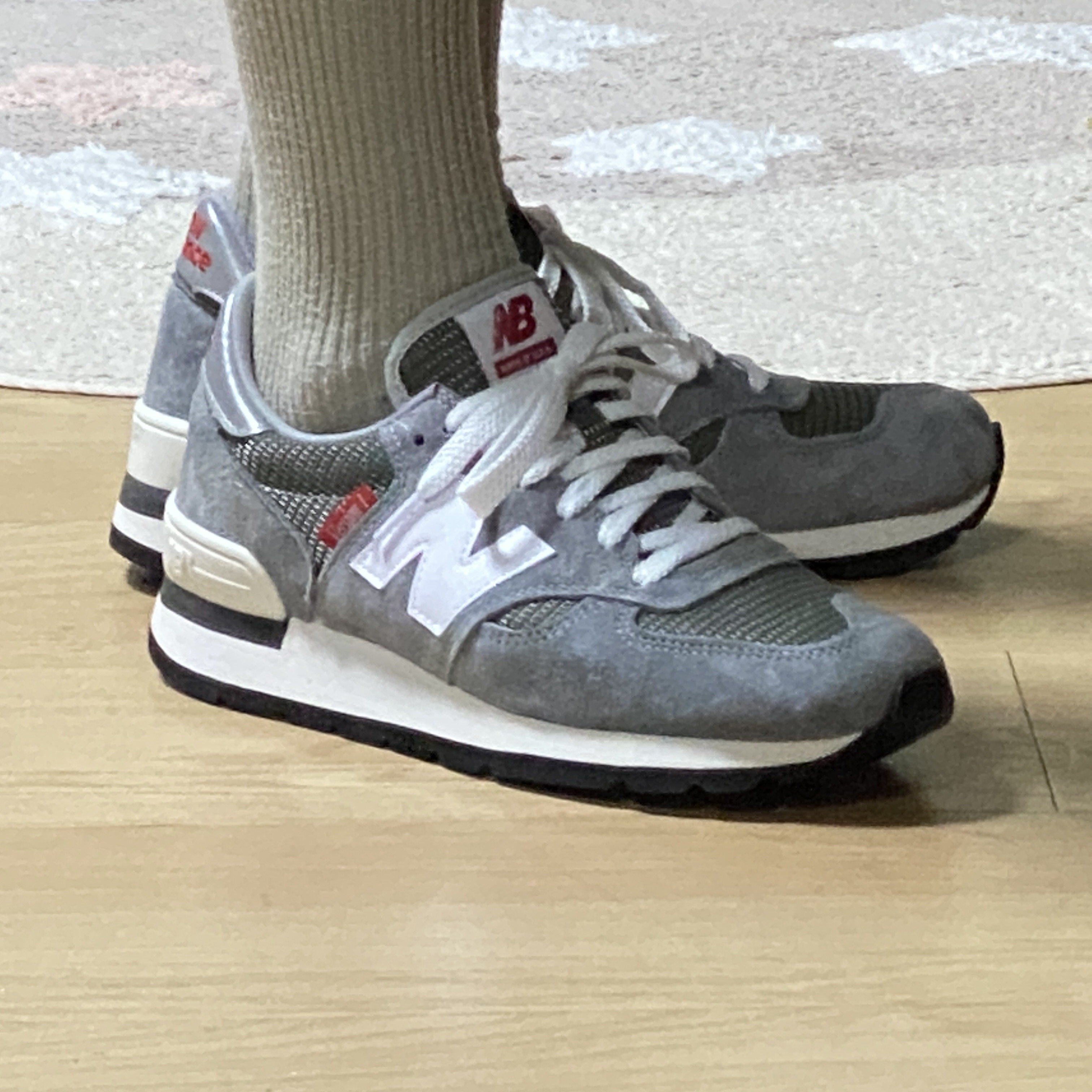 New Balance 990vs1 Made in USA Grey 착용 스타일