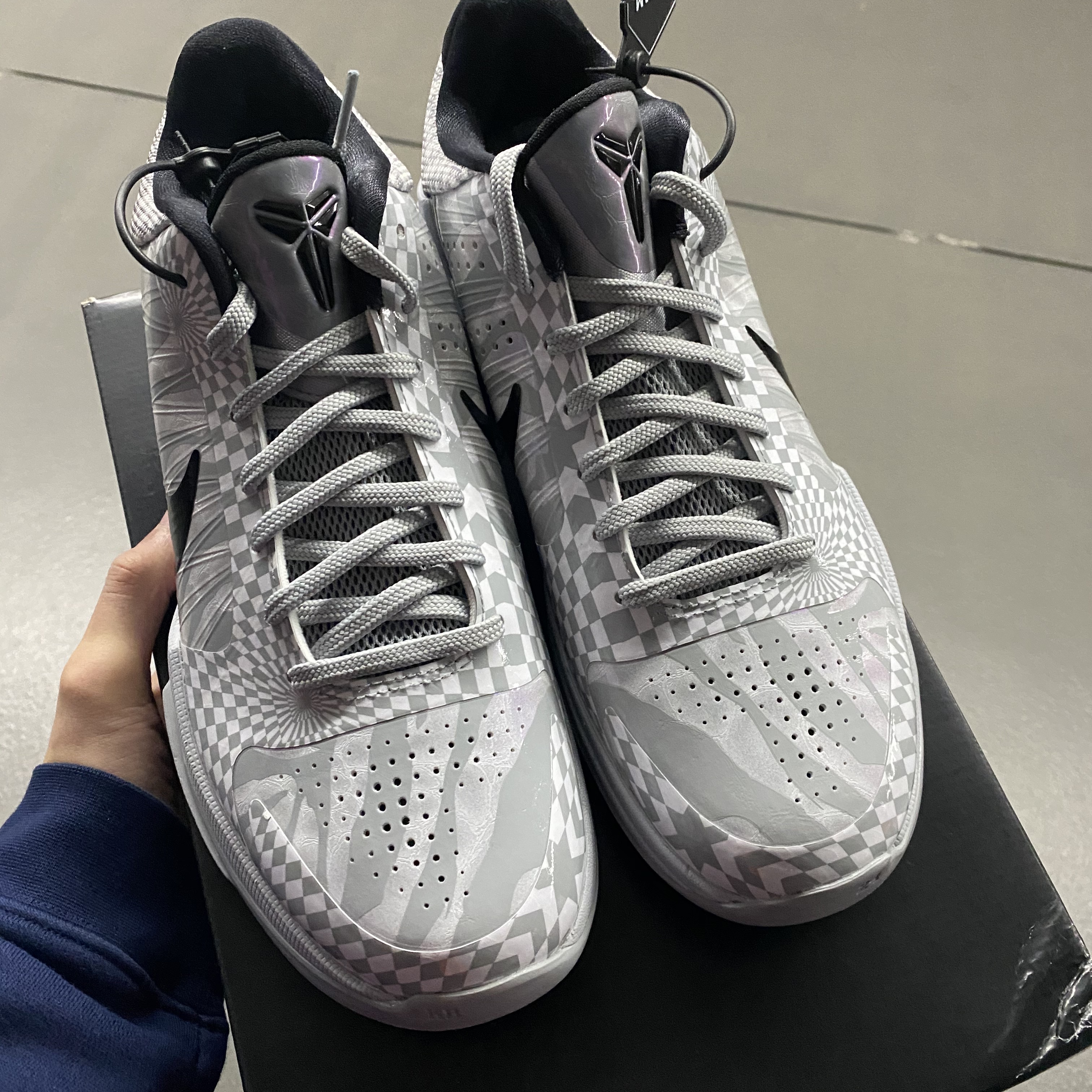 Nike Kobe 5 Protro Zebra PE 착용 스타일 - 3