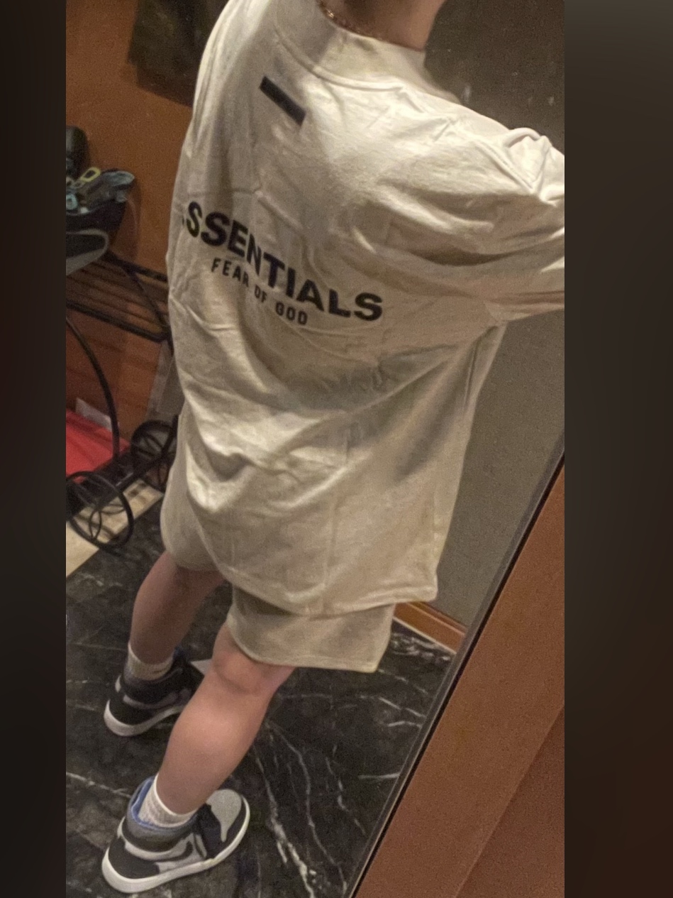 Essentials Short Sleeve Polo Oatmeal - 21SS, Essentials Sweatshorts Oatmeal - 21SS 착용 스타일 - 4