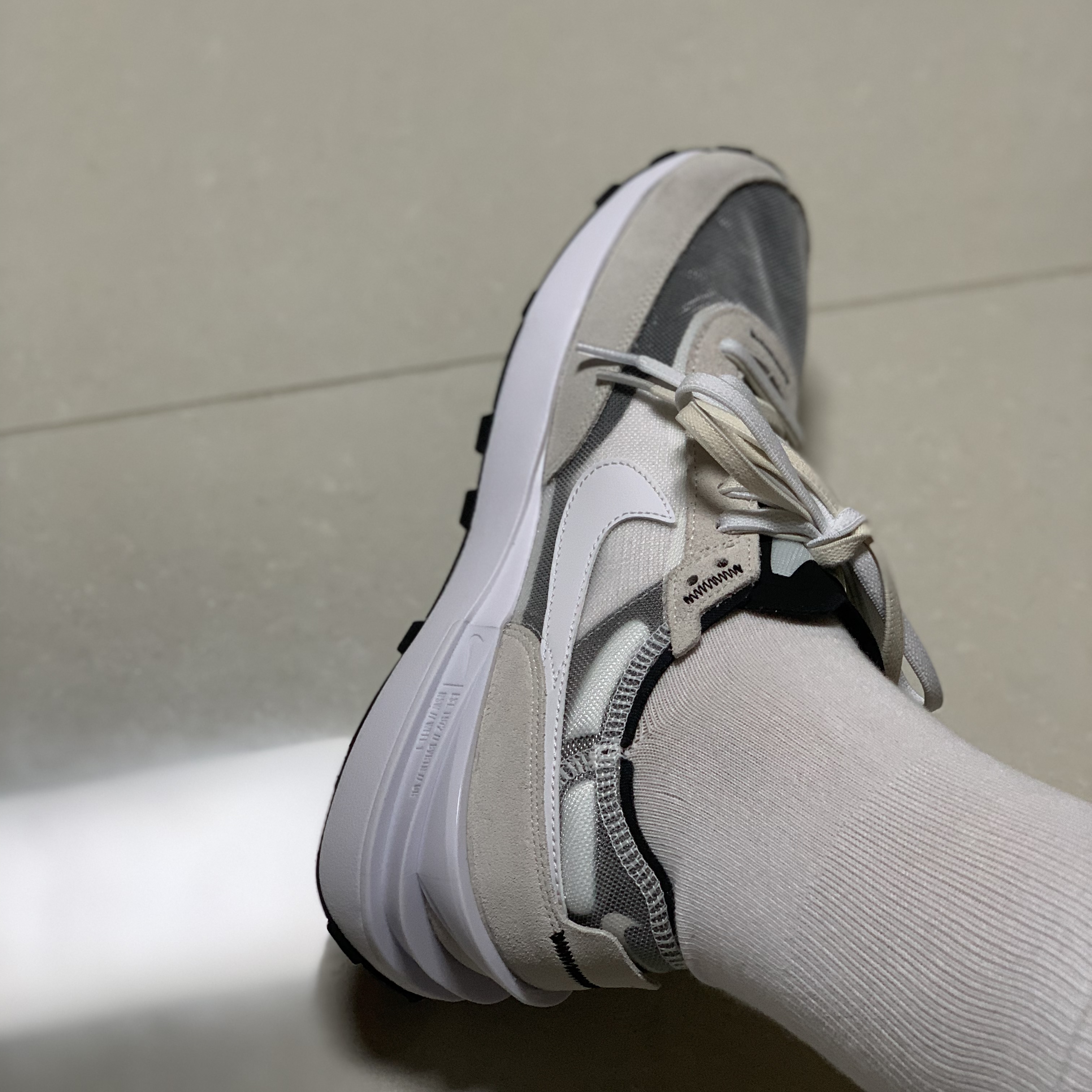 Nike Waffle One Infinite Lilac 착용 스타일 - 2