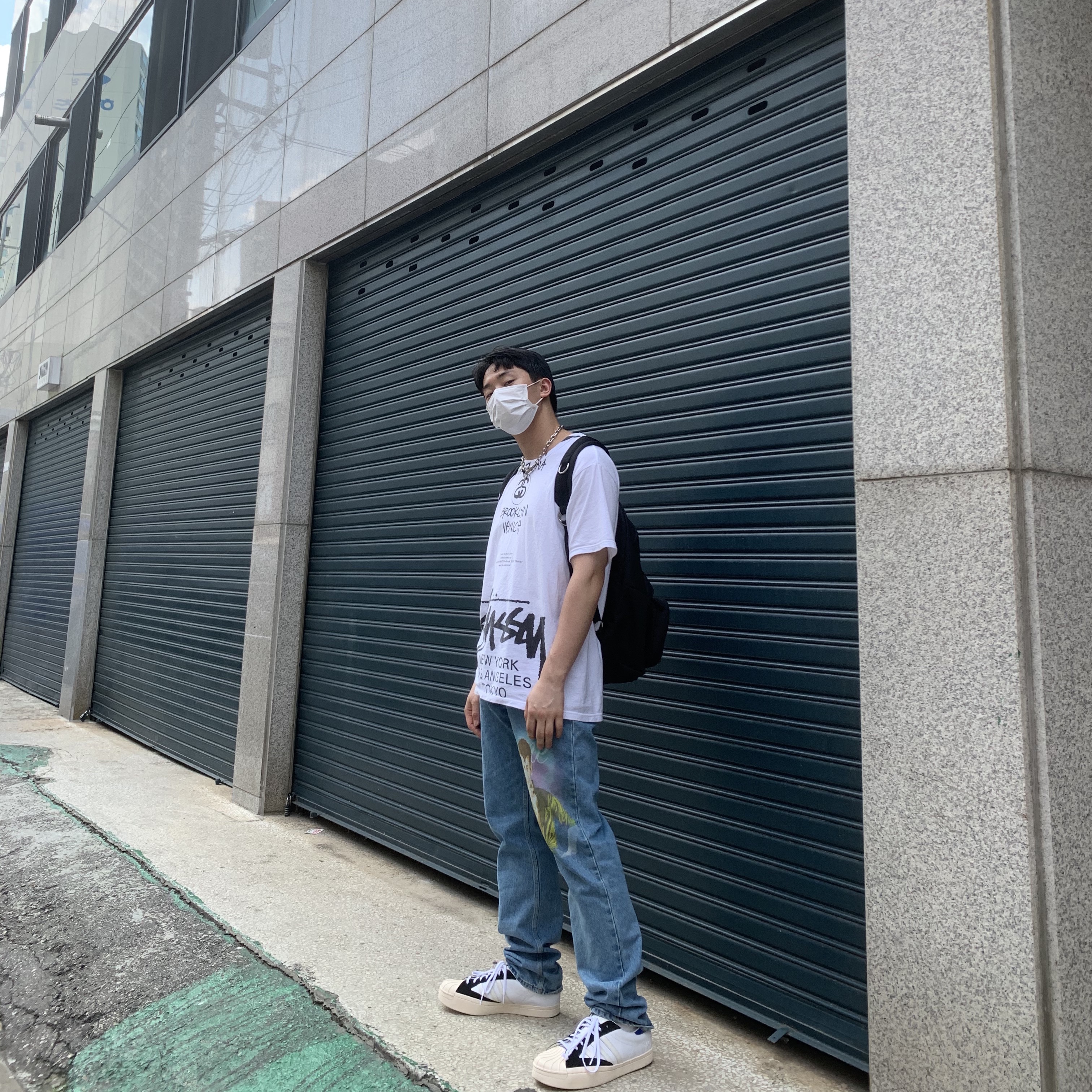 Y-3 Yohji Star Cloud White Bold Blue, Stussy x Takahiromiyashita The Soloist 40 WT T-Shirt 착용 스타일 - 1