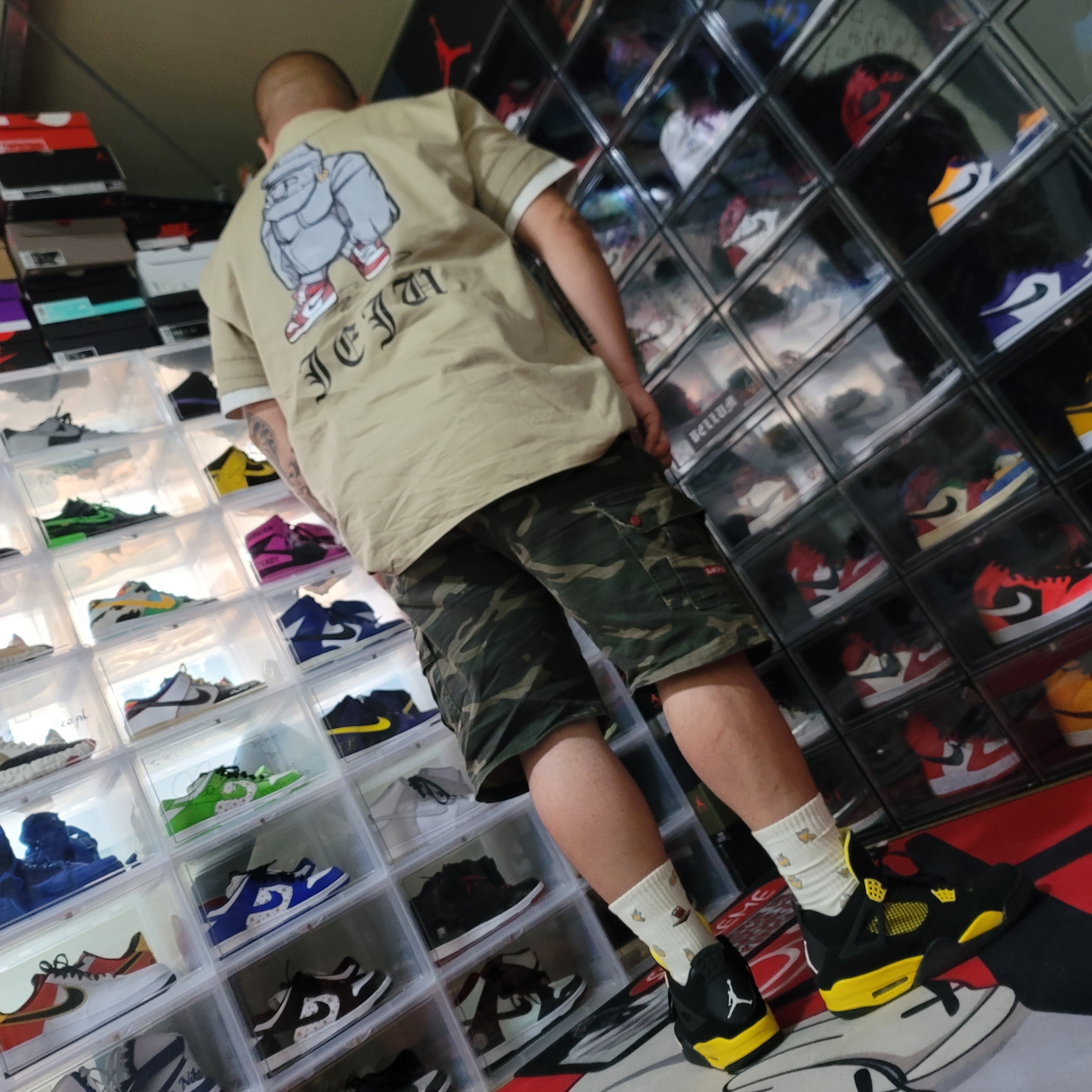 Jordan 4 Retro Thunder 2012 착용 스타일