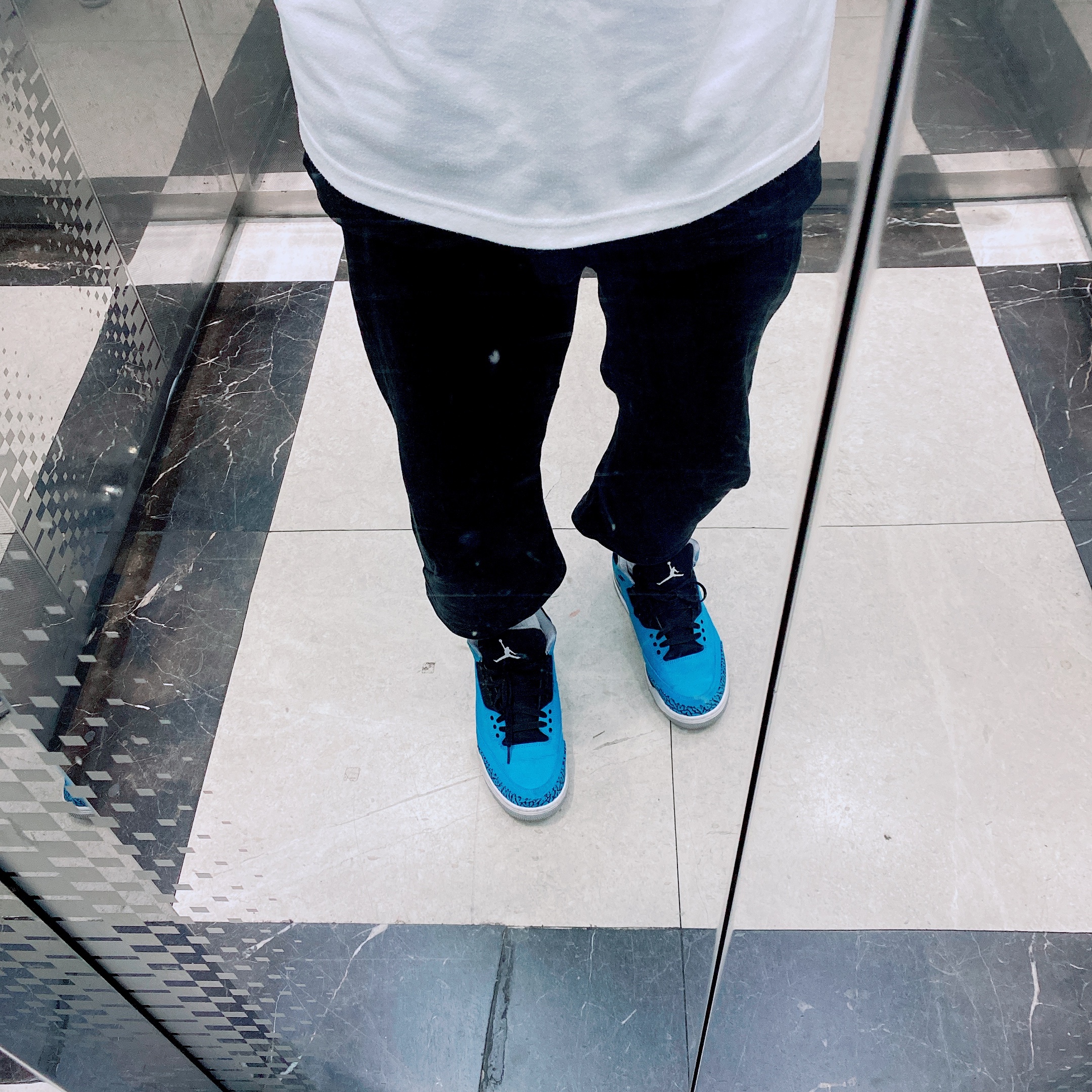 Jordan 3 Retro Powder Blue 착용 스타일 - 1