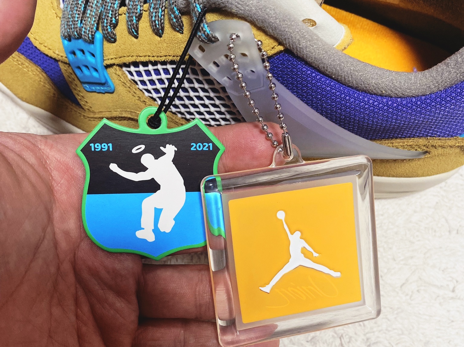 Jordan 4 x Union Retro SP Desert Moss 착용 스타일 - 3