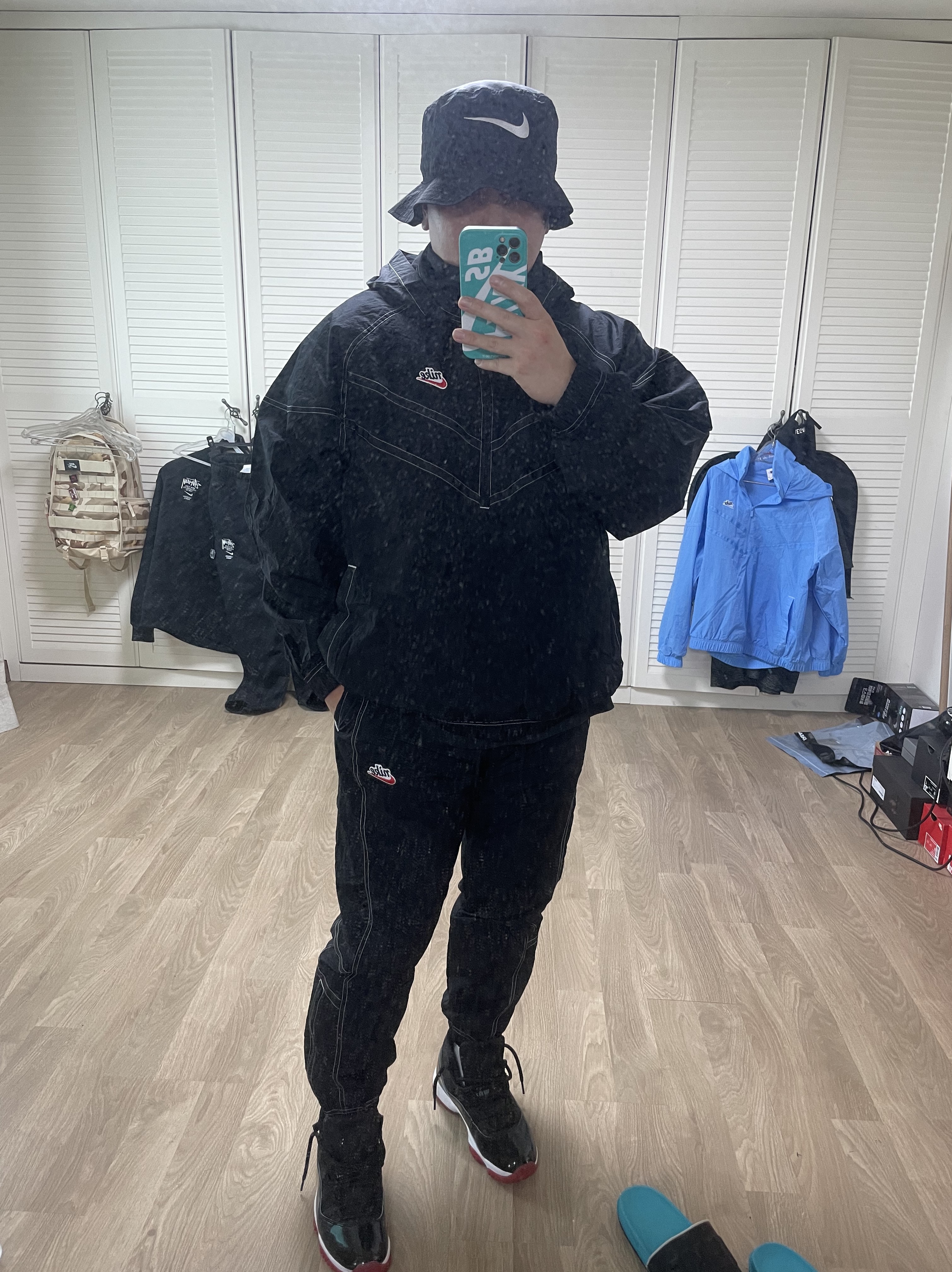 Nike x Stussy Bucket Hat Black, Nike x Drake Nocta Puffer Jacket Black - Asia 착용 스타일 - 3