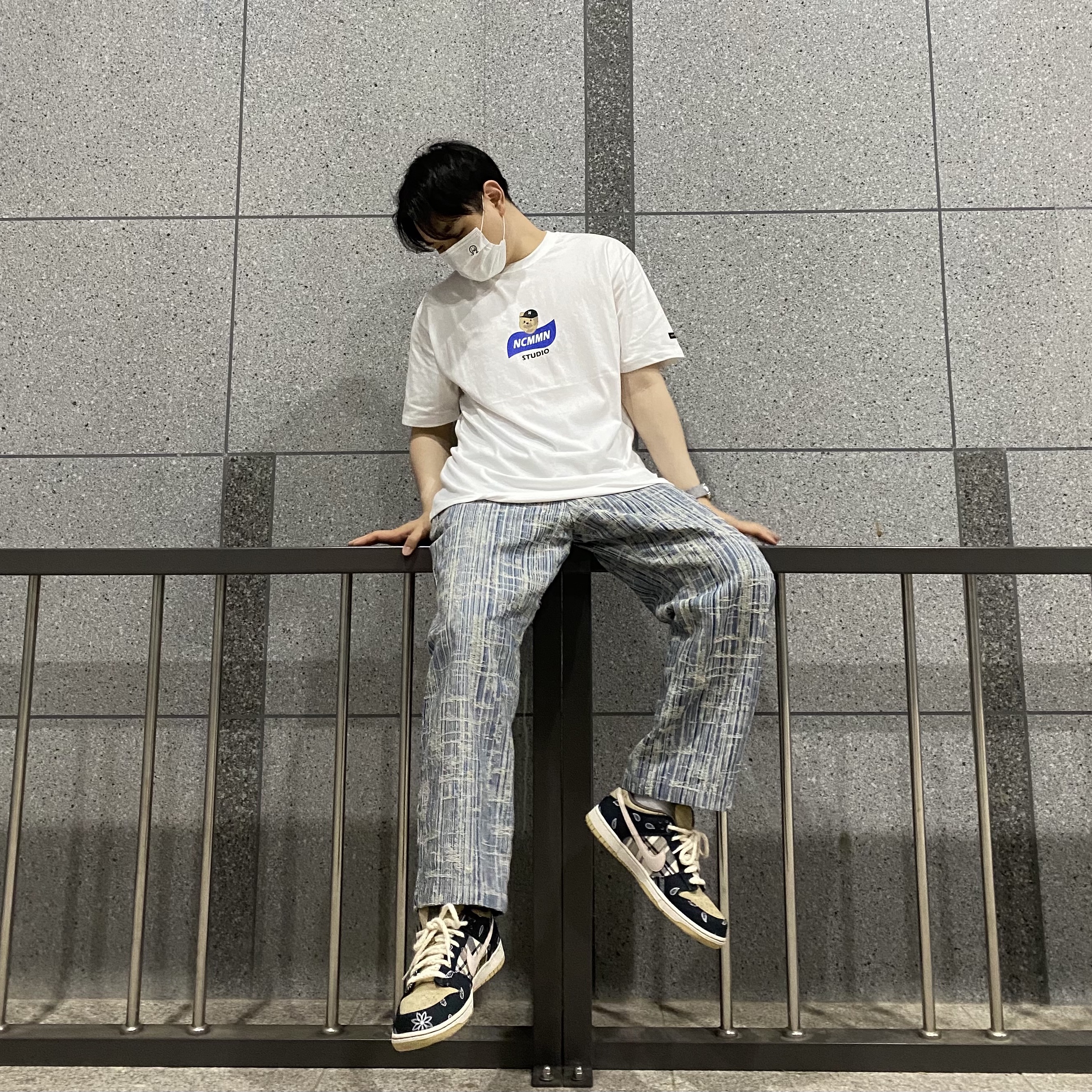 Nike x Travis Scott SB Dunk Low 착용 스타일 - 1