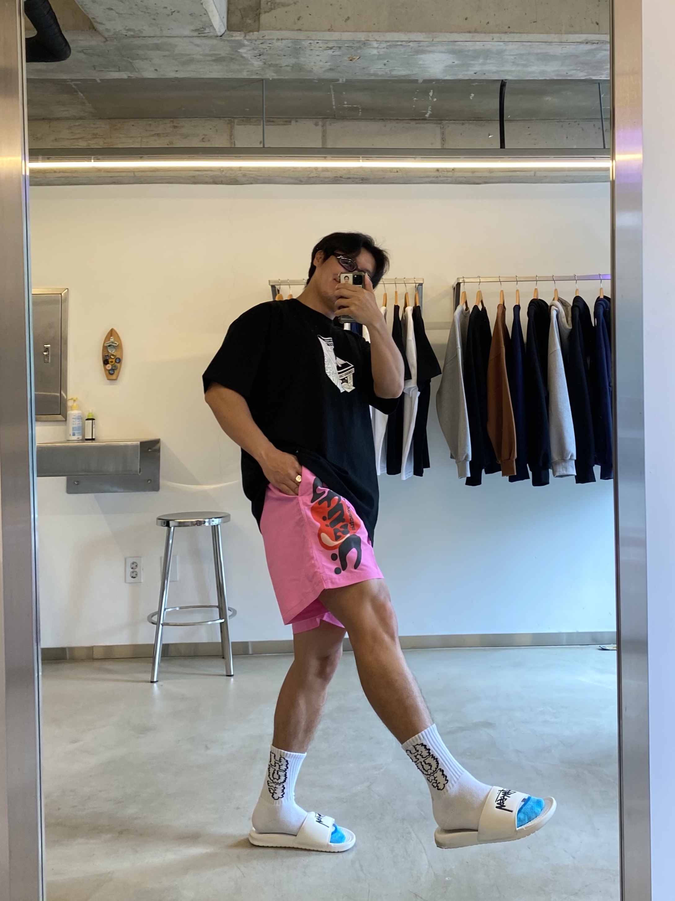Stussy x Cactus Plant Flea Market Shorts Pink, Nike x Stussy Benassi Slide Sail 착용 스타일 - 1