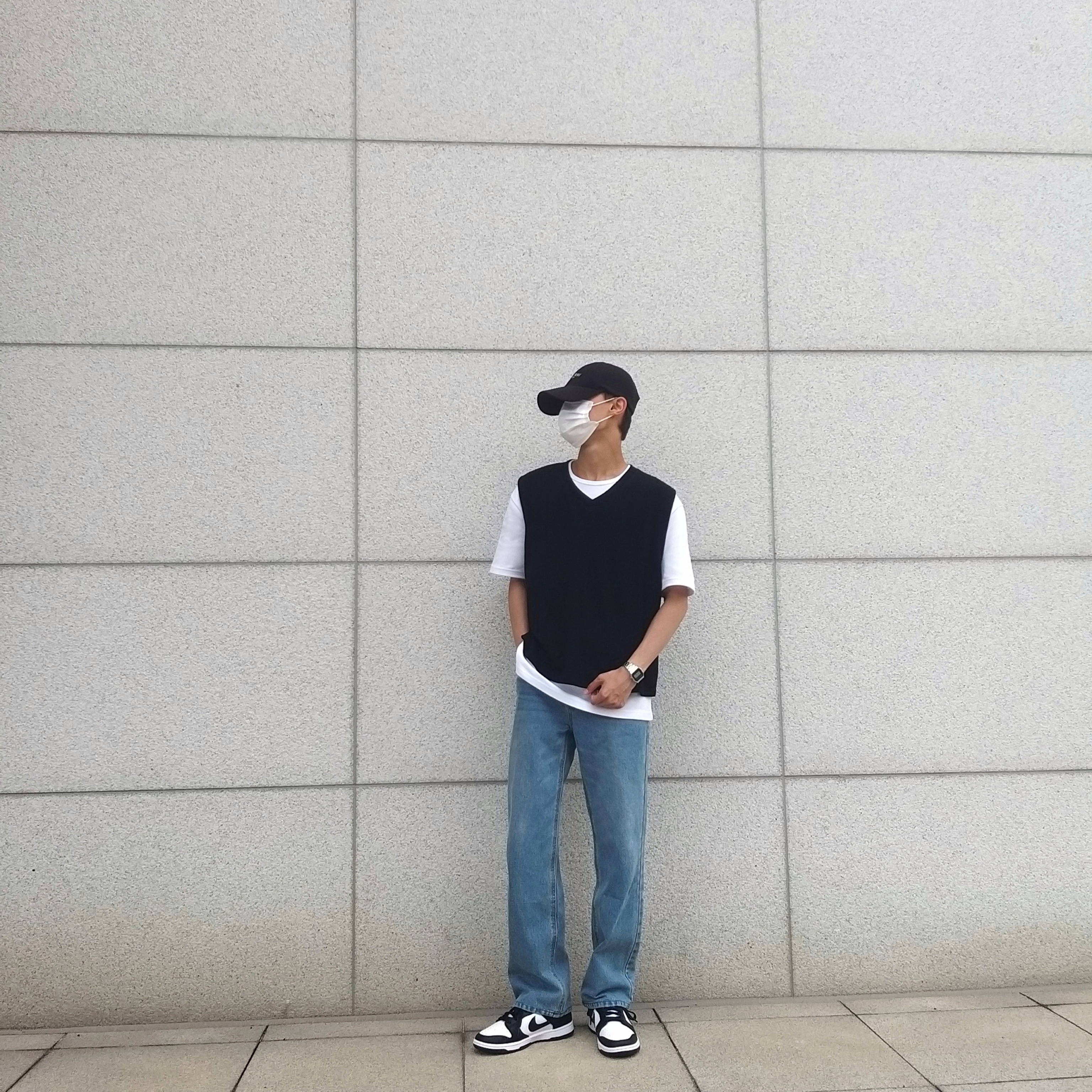 Nike Dunk Low Retro Black 착용 스타일 - 2