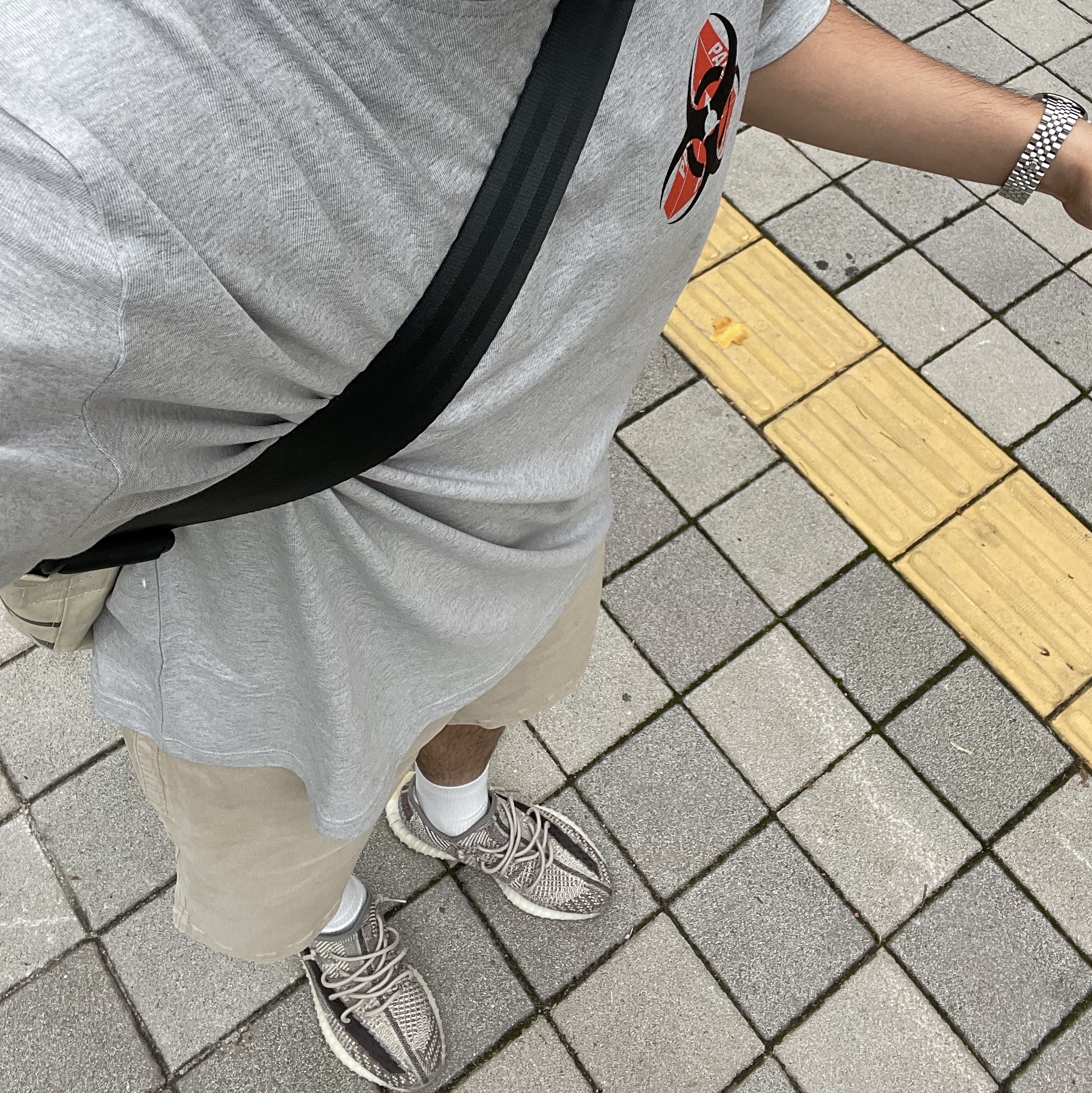Palace Bio Hazard T-Shirt Grey Marl - 21SS, Adidas Yeezy Boost 350 V2 Zyon 착용 스타일
