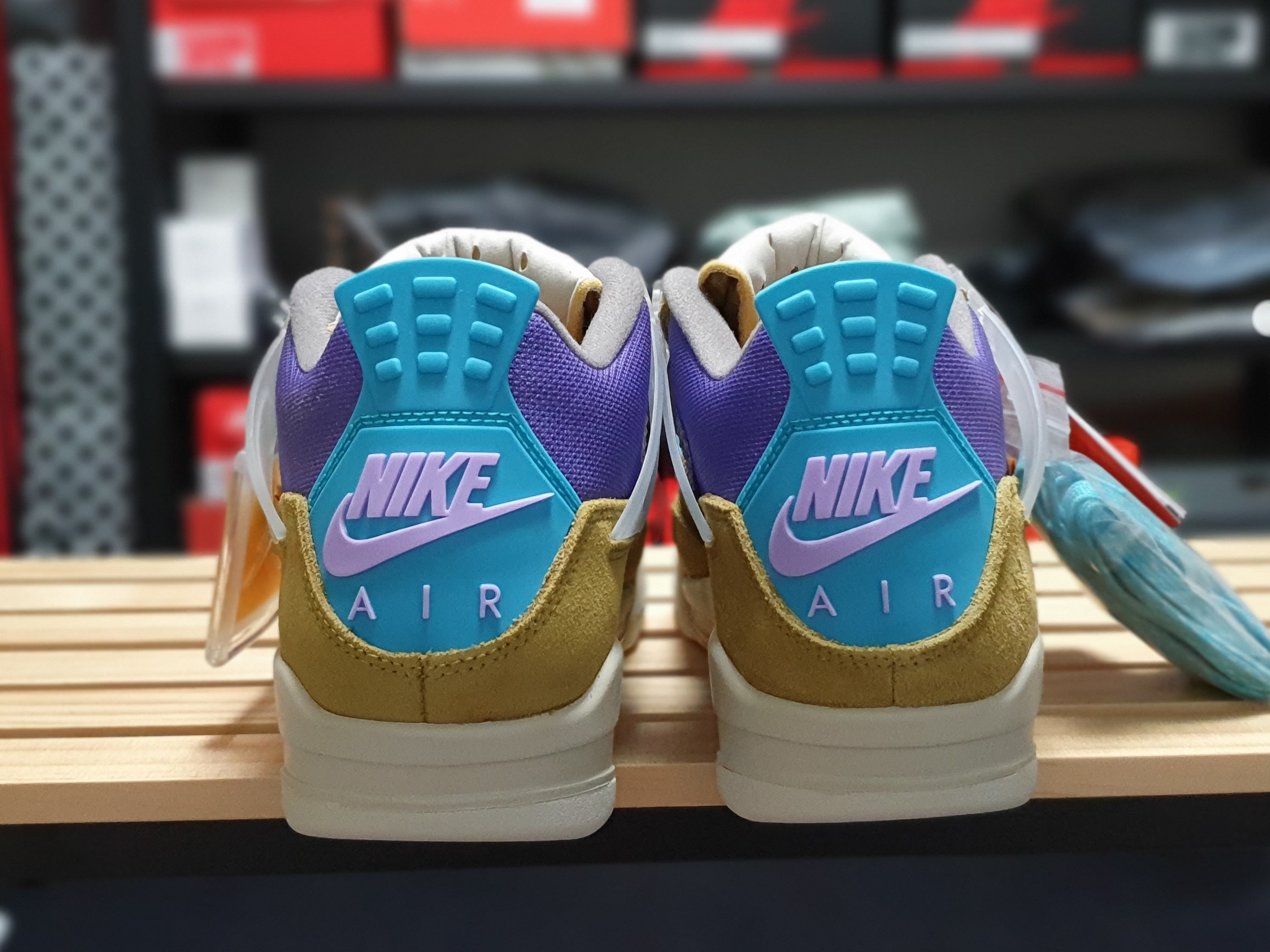 Jordan 4 x Union Retro SP Desert Moss 착용 스타일 - 5