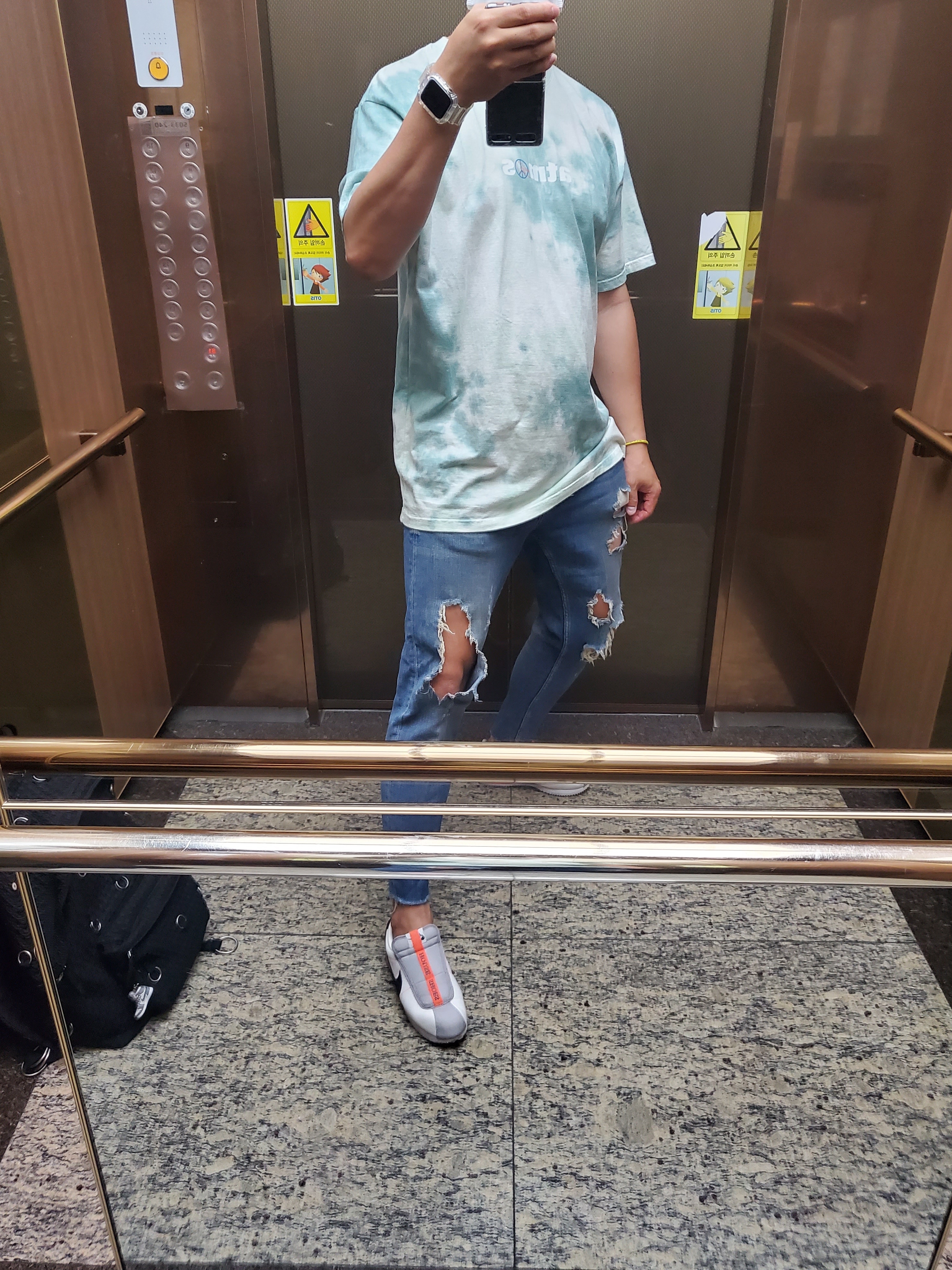 Nike x Kendrick Lamar Cortez Basic Slip White 착용 스타일