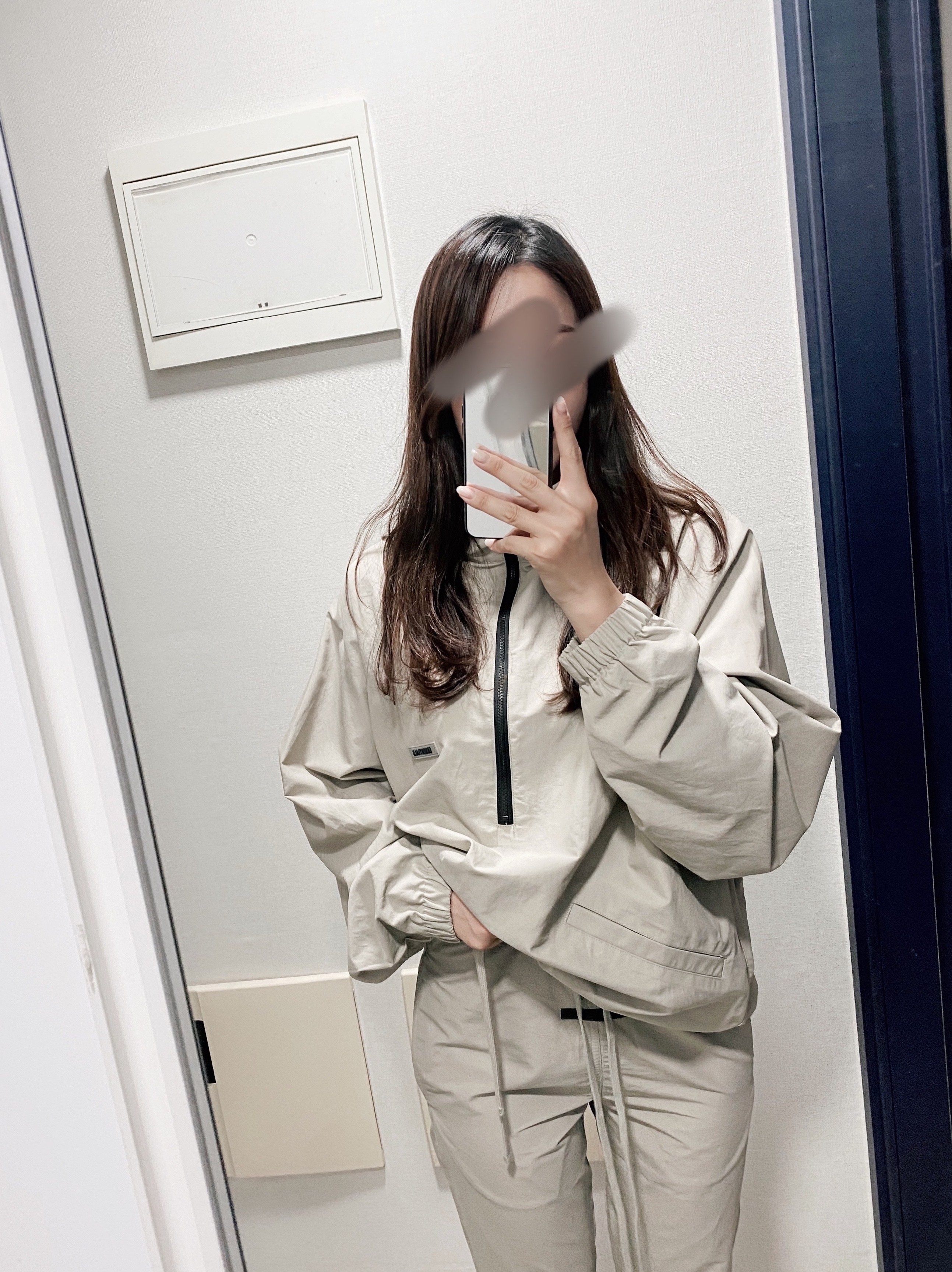 Essentials Track Jacket Moss - 20FW, Essentials Track Pants Moss - 21SS 착용 스타일 - 2