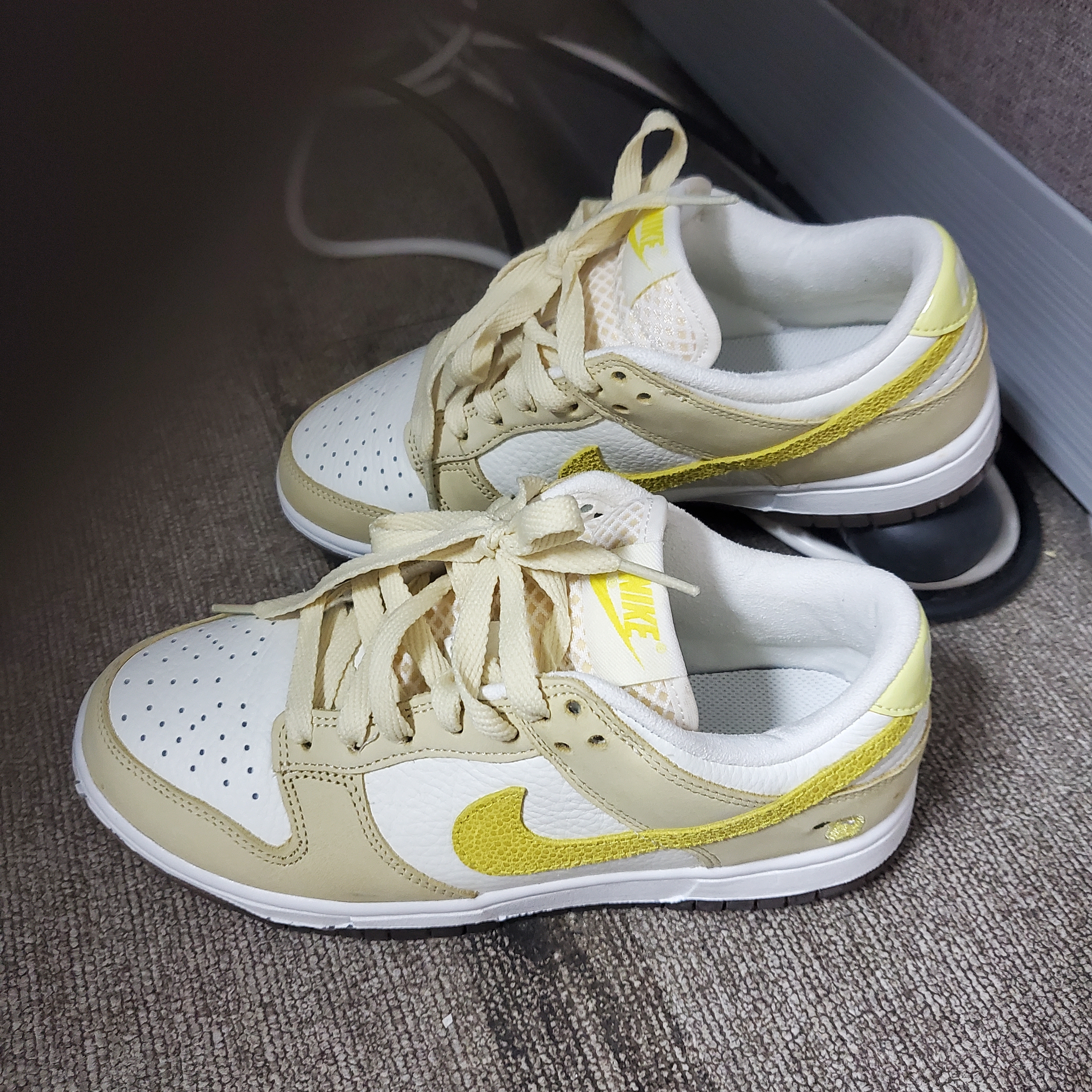 (W) Nike Dunk Low Lemon Drop 착용 스타일