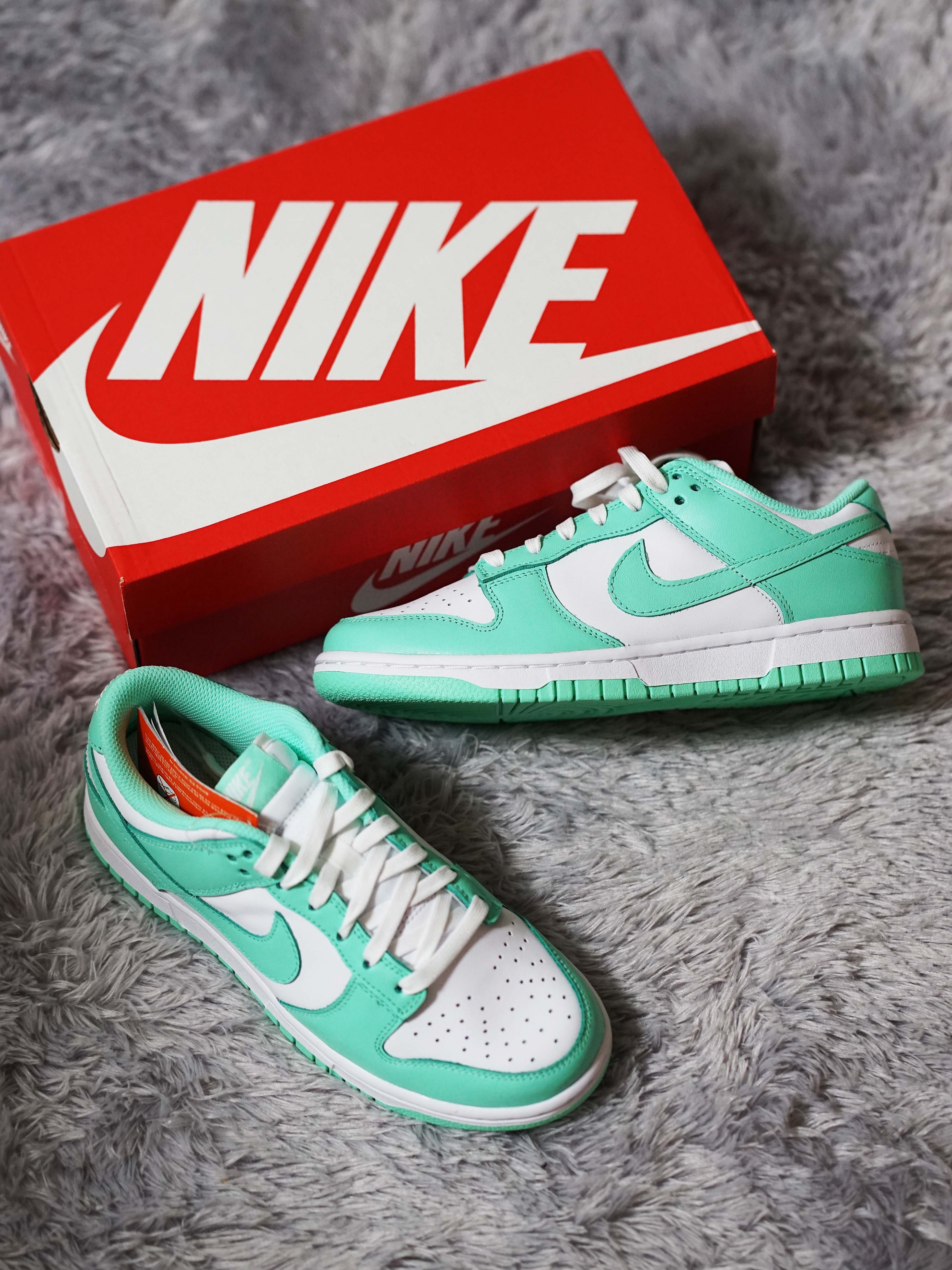 (W) Nike Dunk Low Green Glow 착용 스타일