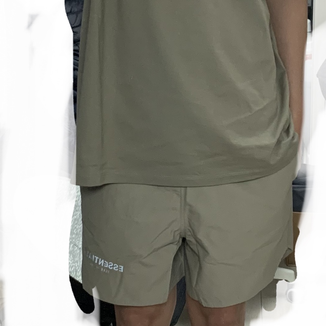 Essentials Volley Shorts Moss - 21SS, Essentials T-Shirt Moss - 21SS 착용 스타일