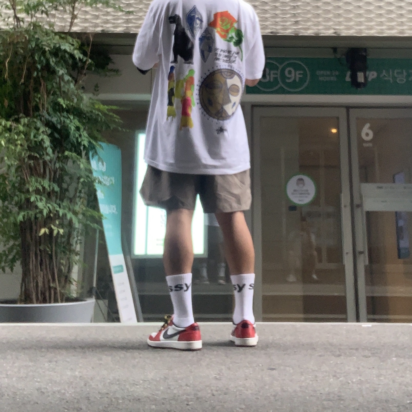 Jordan 1 Retro Low OG Chicago 2016, Essentials Volley Shorts Taupe - 21SS 착용 스타일 - 2
