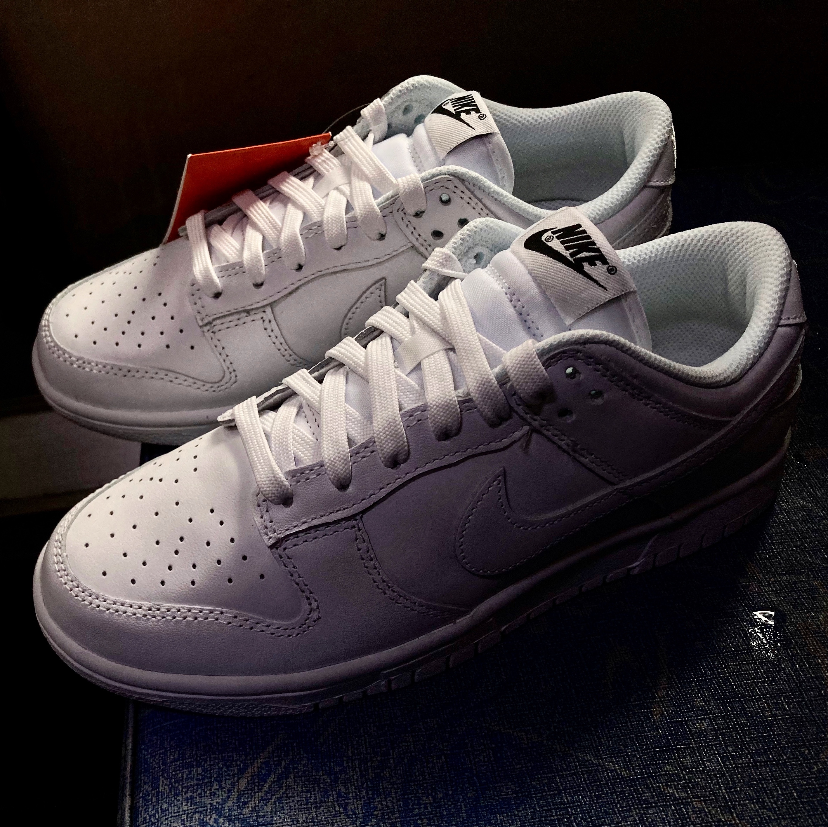 (W) Nike Dunk Low Triple White 착용 스타일