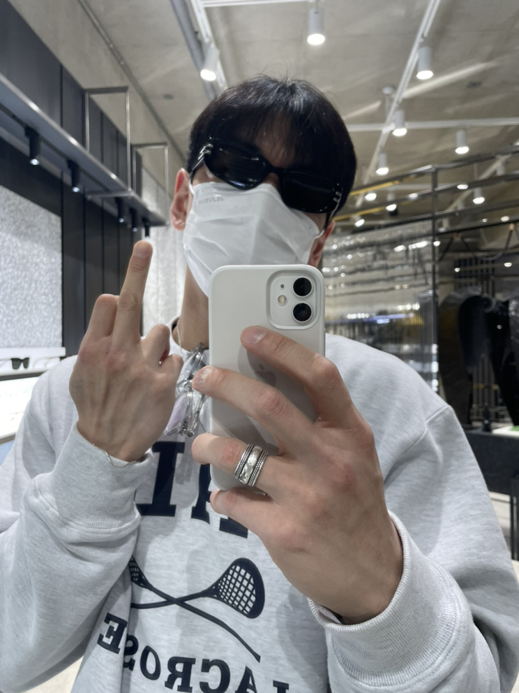 KREAM 프로필 이미지