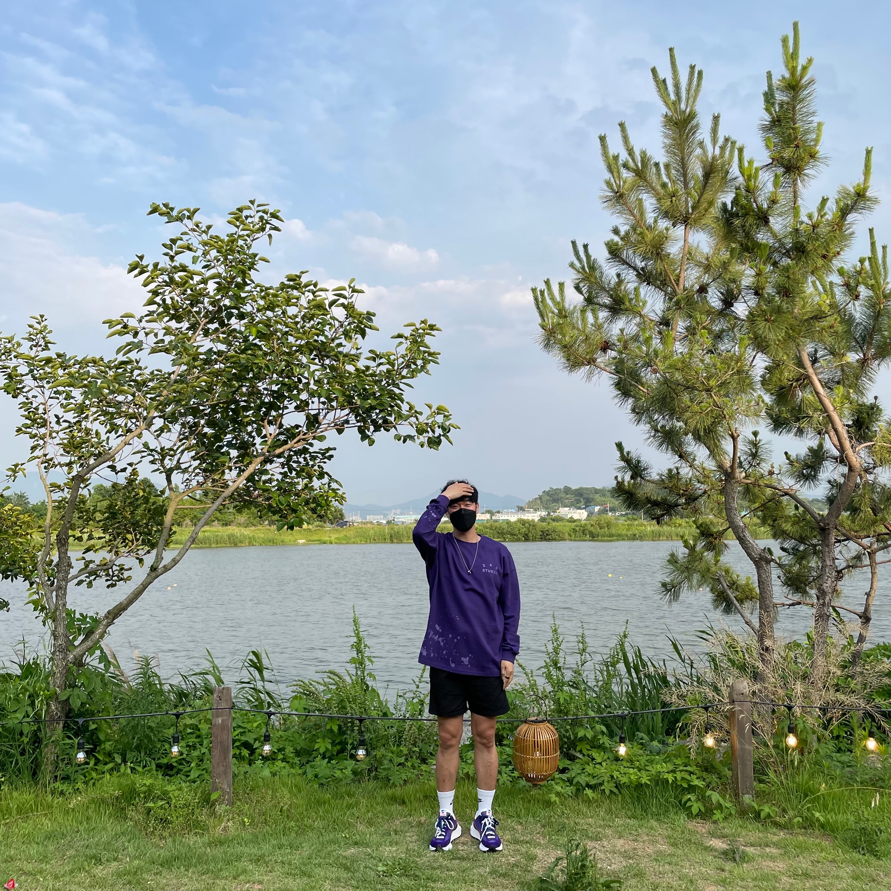 Nike x Sacai VaporWaffle Dark Iris, IAB Studio Long Sleeve T-Shirt Purple Splashed 착용 스타일 - 1