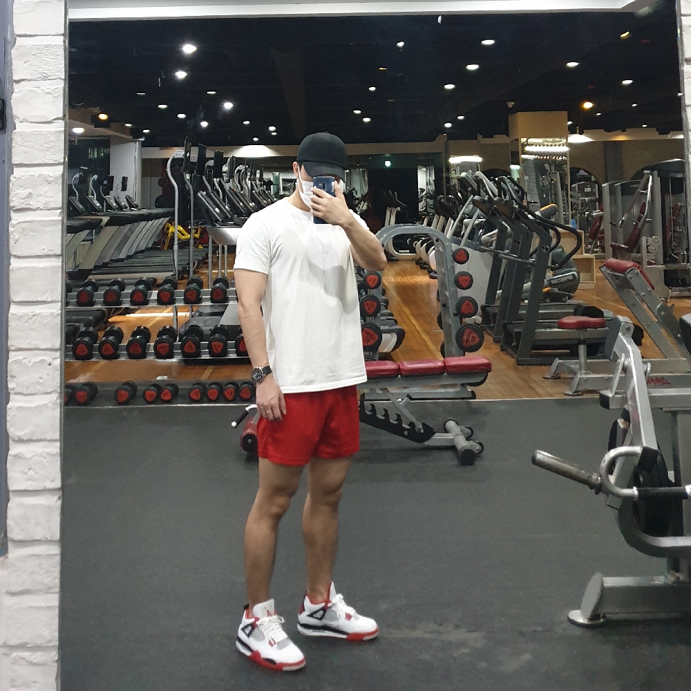 KREAM 프로필 이미지