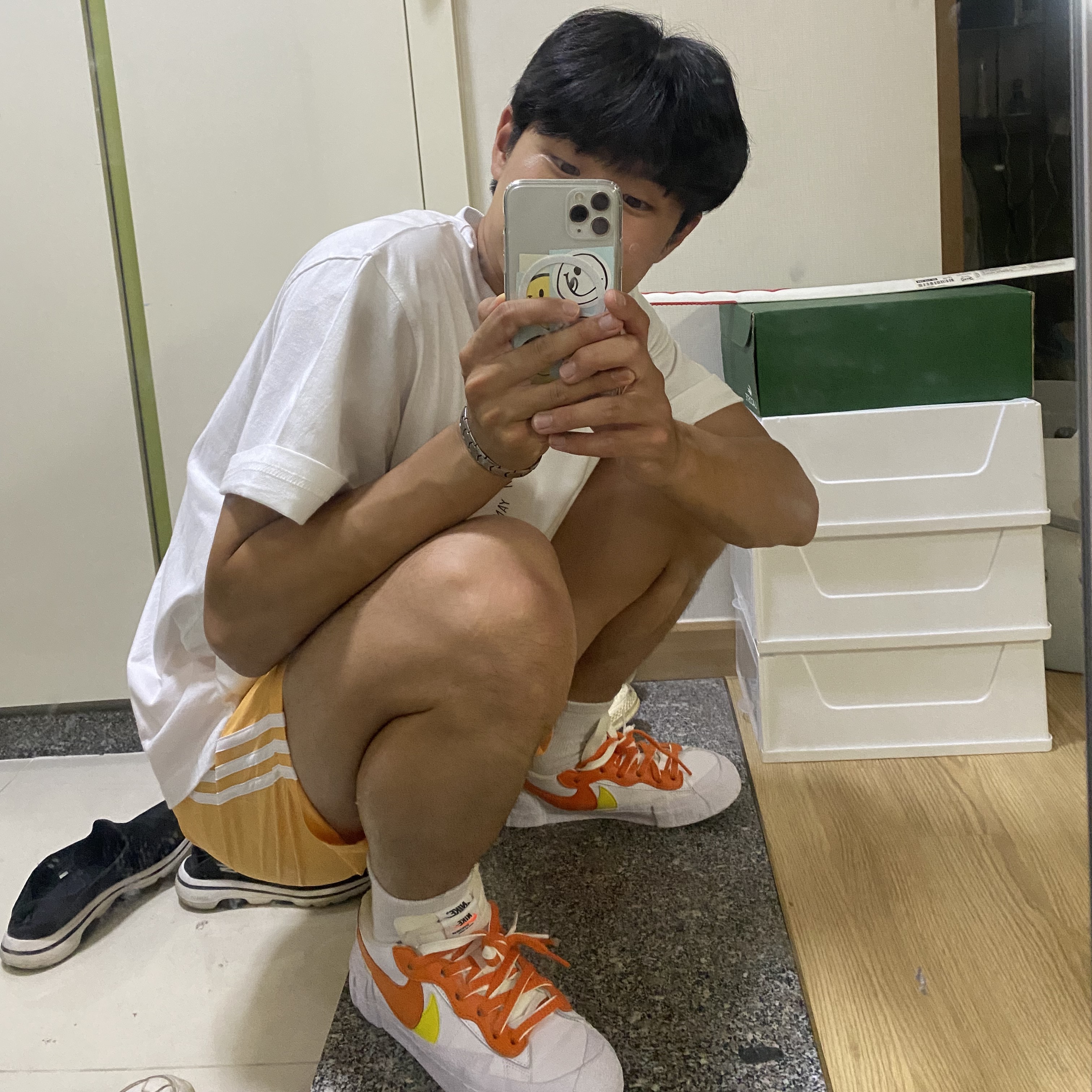 Nike x Sacai Blazer Low Magma Orange 착용 스타일