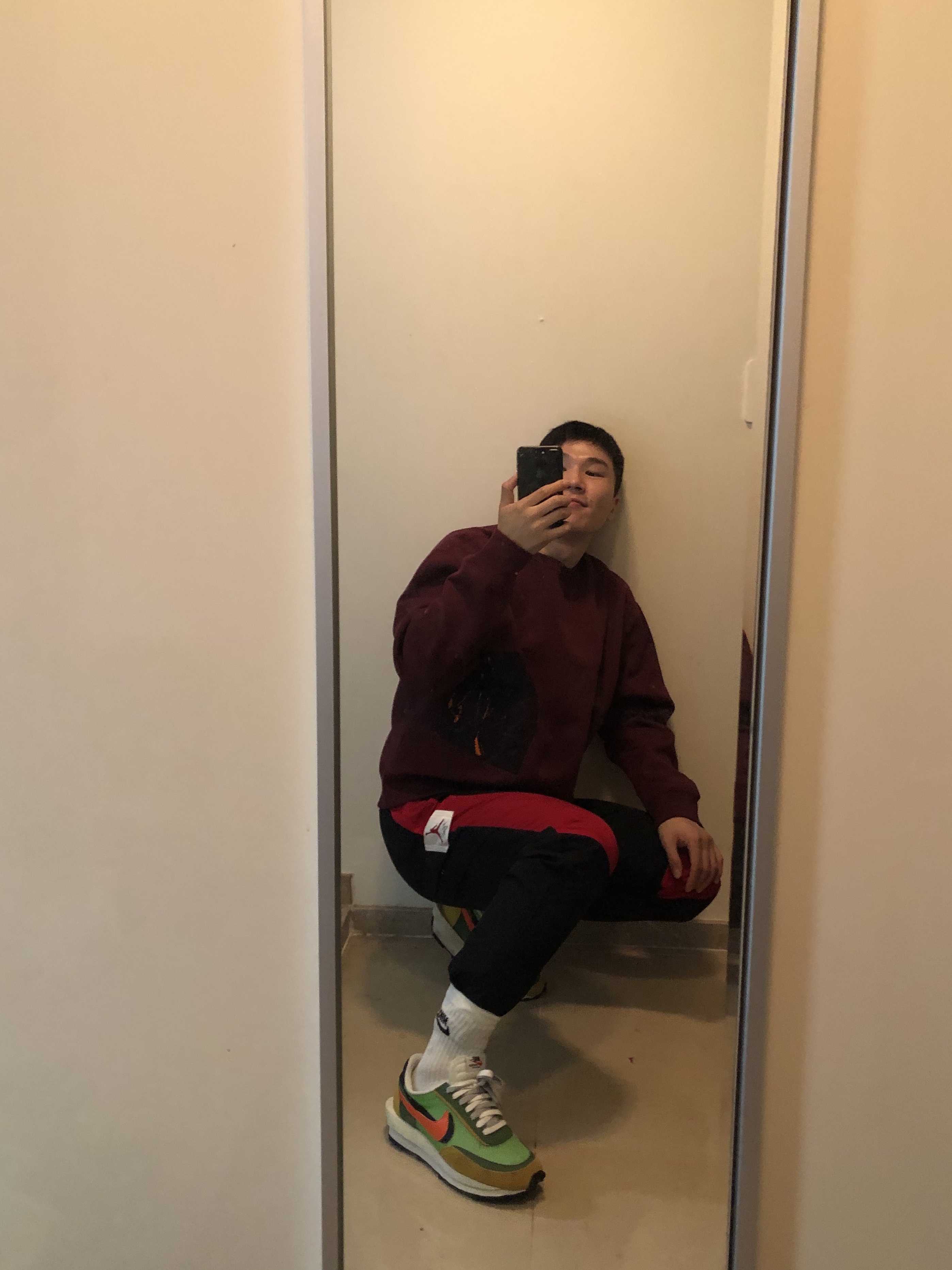 Nike x Sacai LDWaffle Green Multi 착용 스타일
