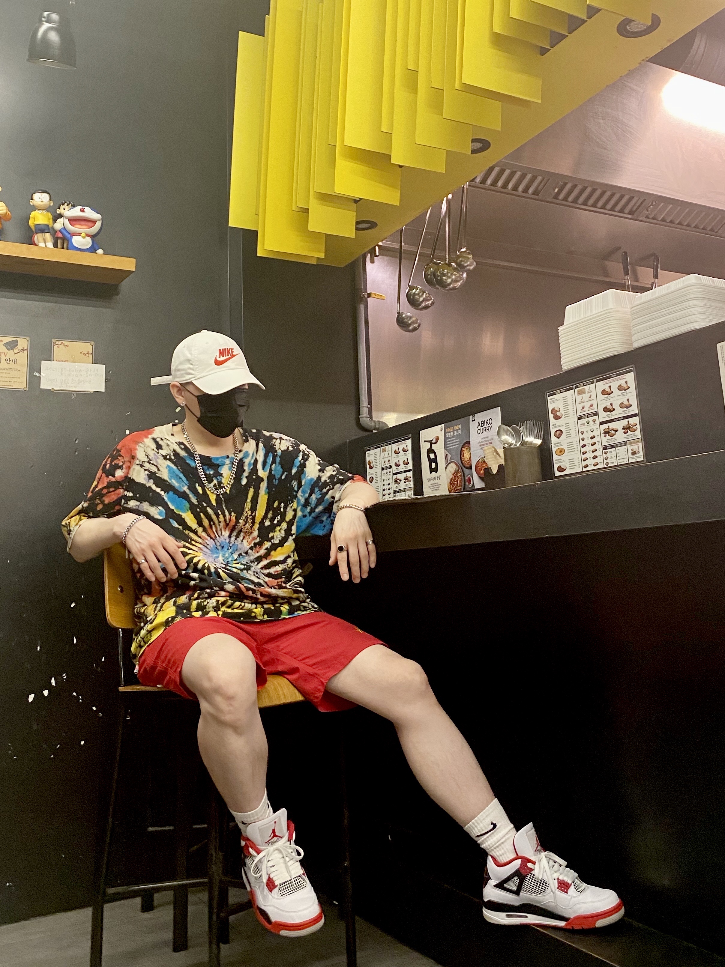 Jordan 4 Retro OG Fire Red 2020 착용 스타일 - 2