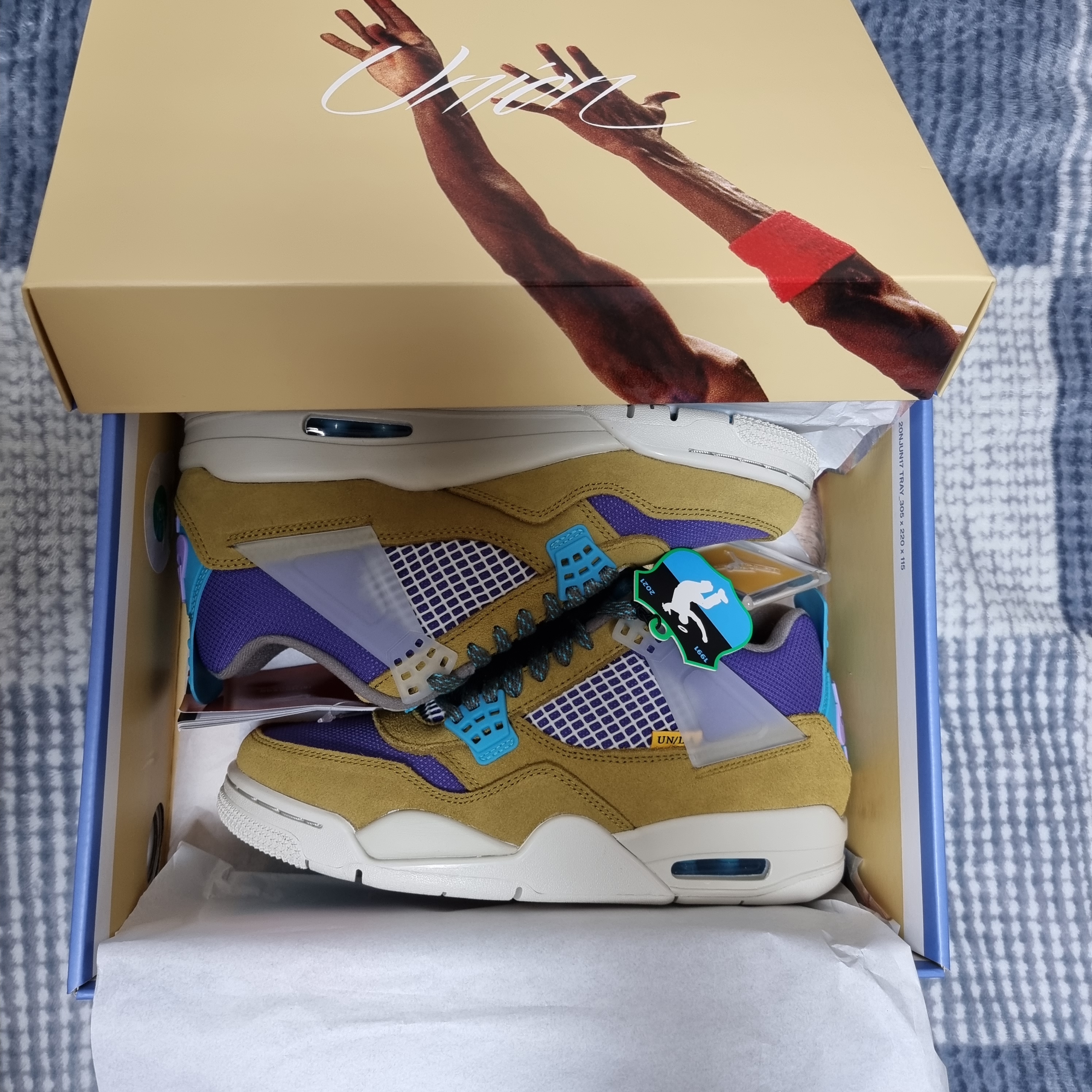 Jordan 4 x Union Retro SP Desert Moss 착용 스타일 - 3