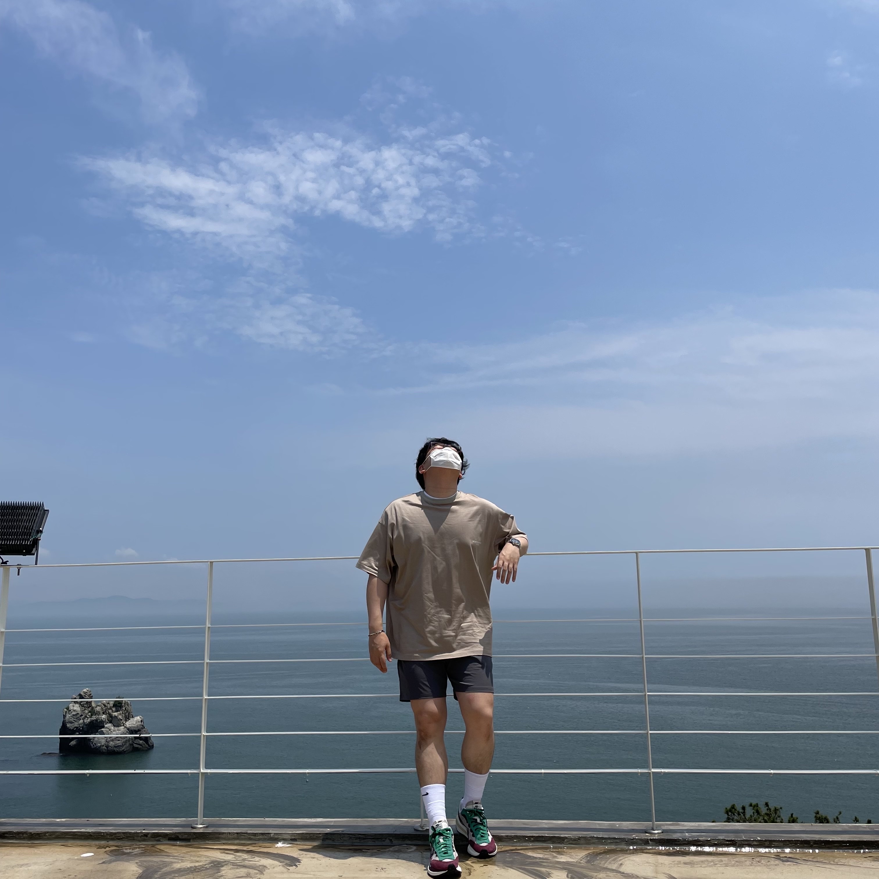Nike x Matthew M Williams NRG Socks White, Nike x Sacai VaporWaffle String & Black Villain Red 착용 스타일 - 2