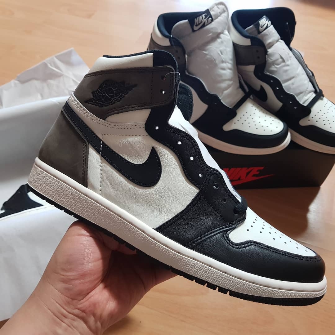 Jordan 1 Retro High OG Black Mocha 착용 스타일