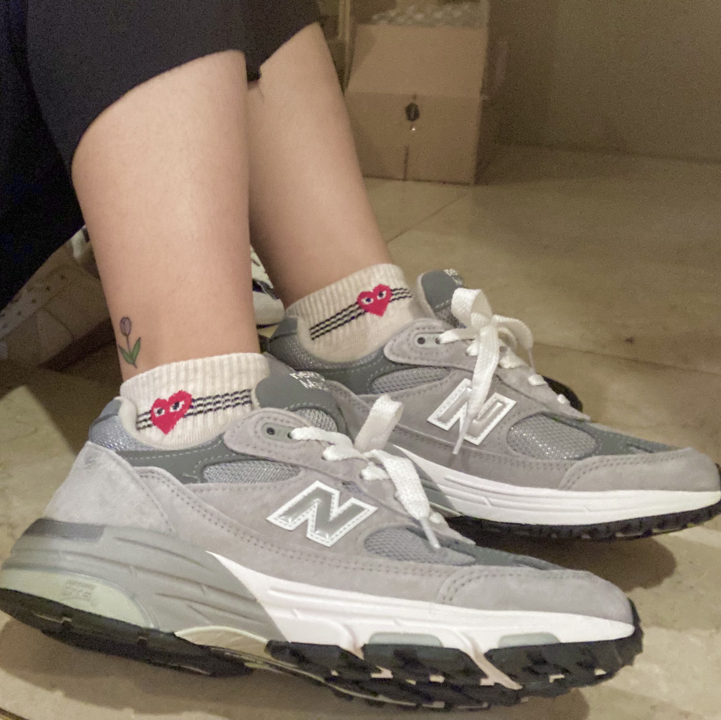 (W) New Balance 993 Made in USA Grey - B Standard 착용 스타일