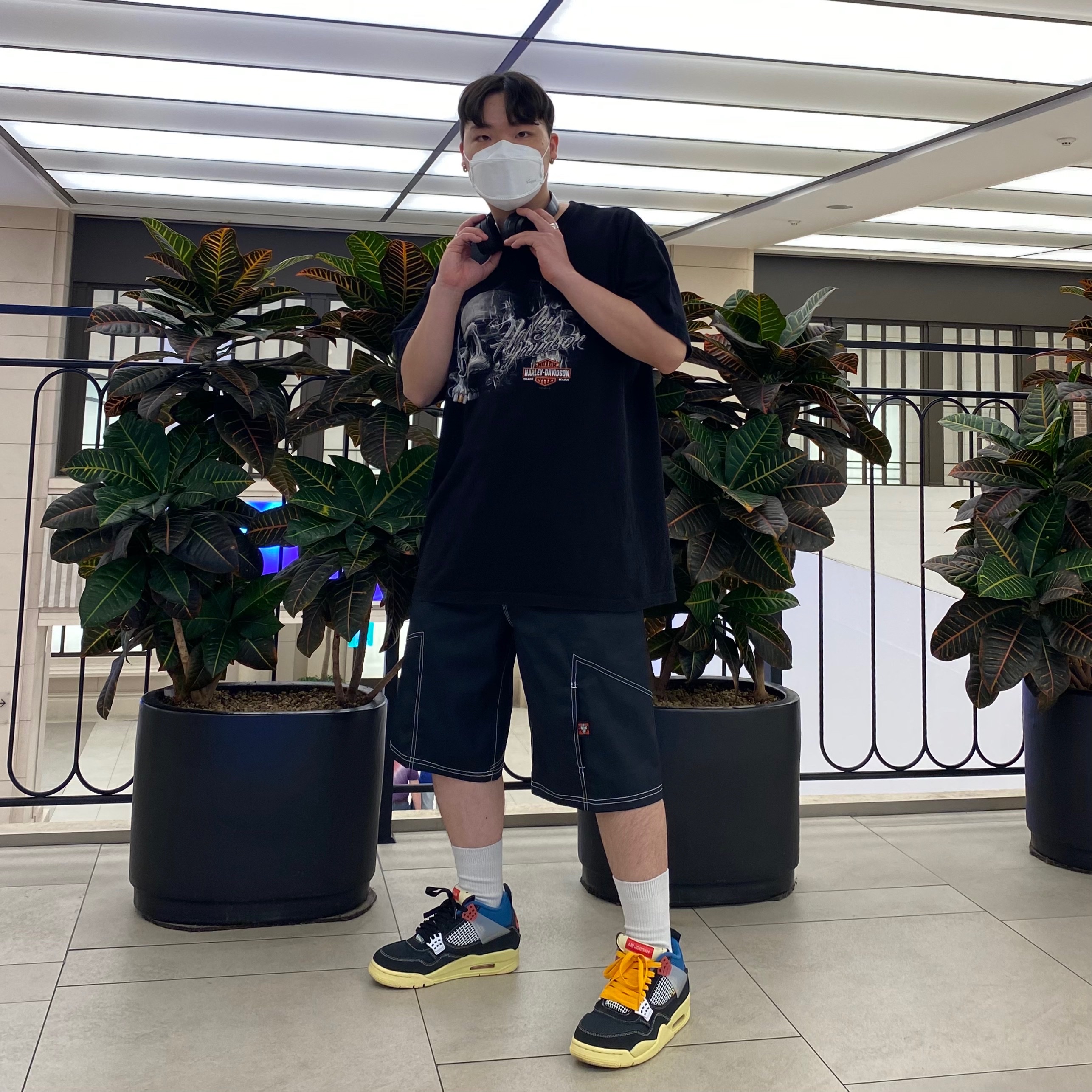 Jordan 4 x Union Retro Off Noir 착용 스타일