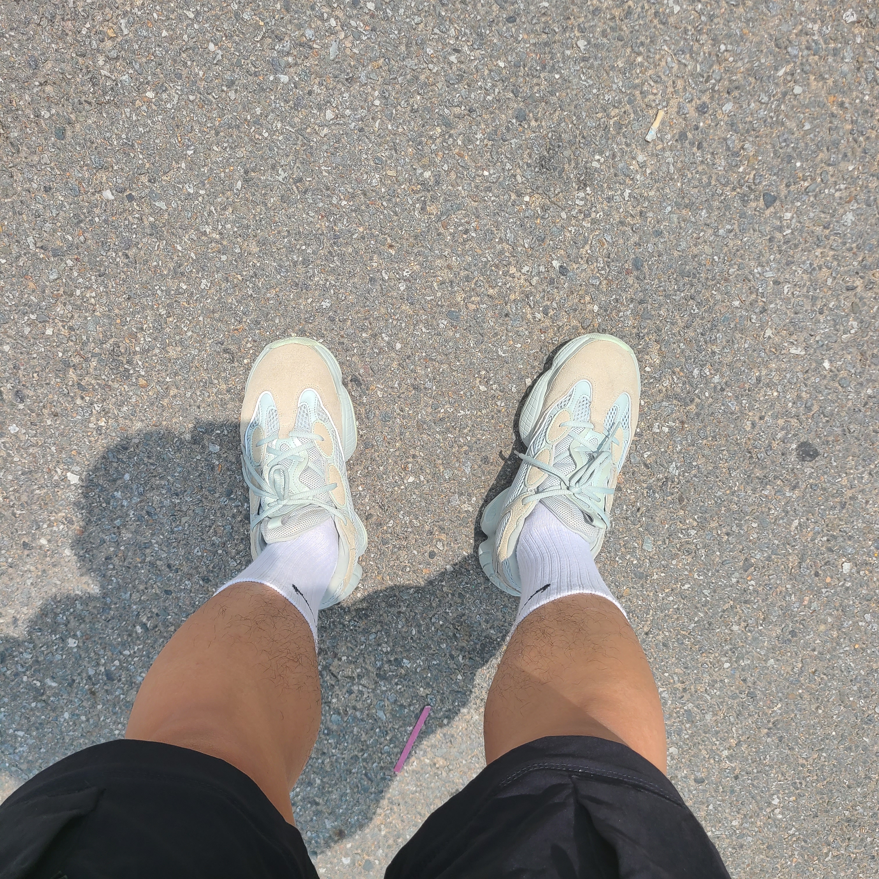 Adidas Yeezy 500 Salt 착용 스타일