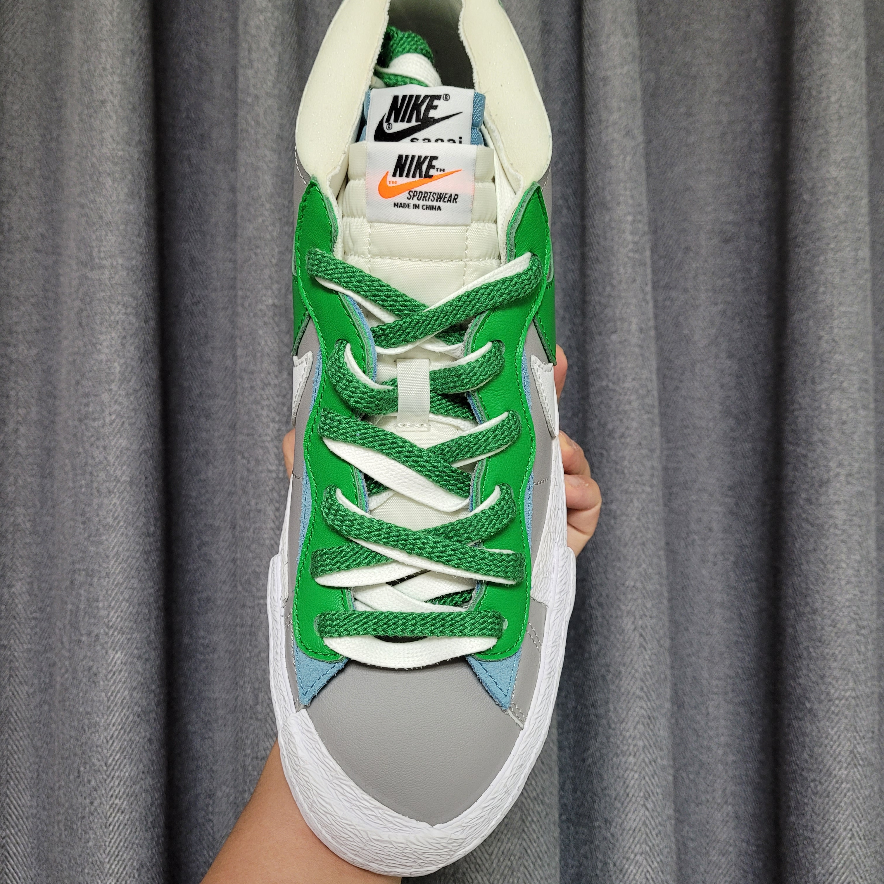 Nike x Sacai Blazer Low Classic Green 착용 스타일 - 2