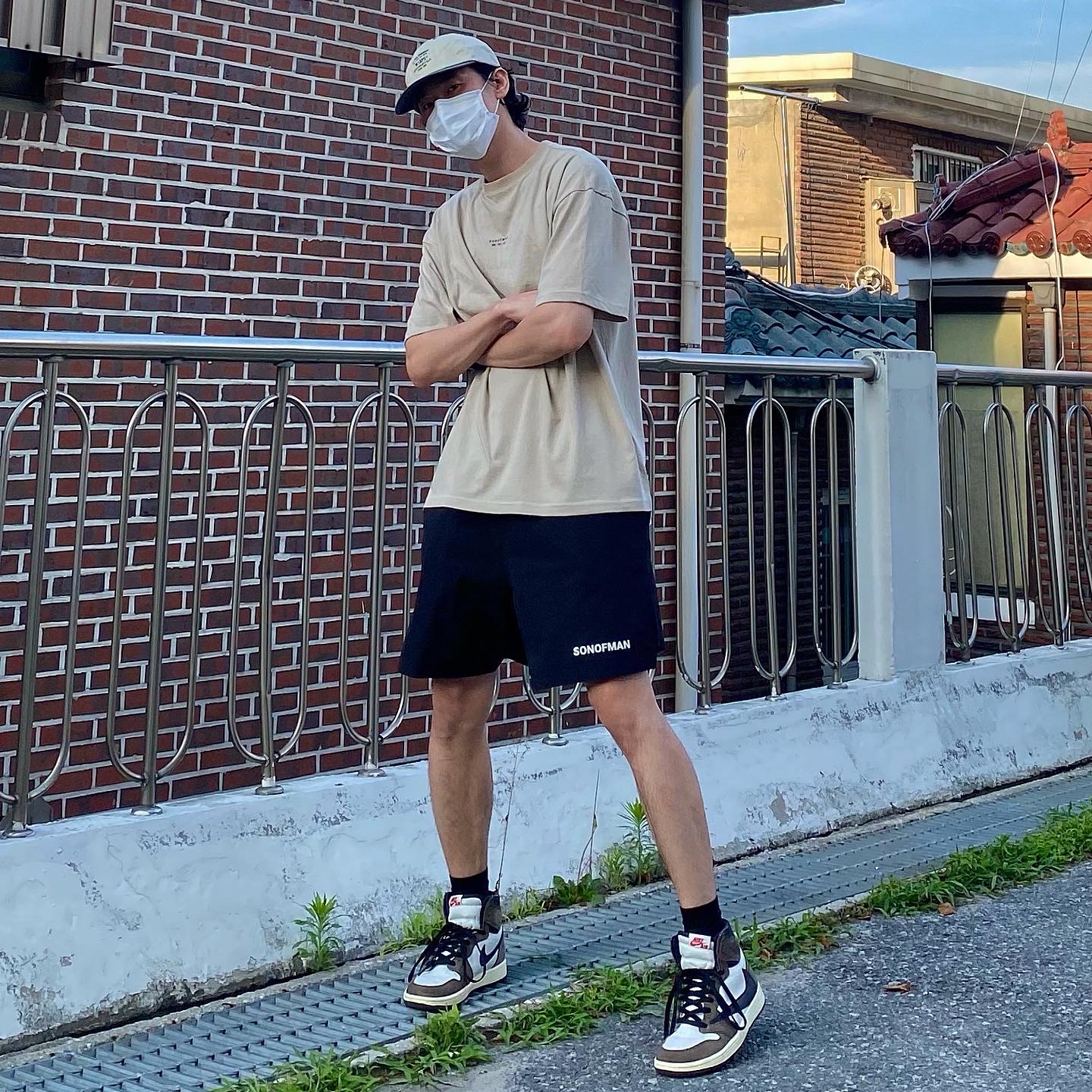 Jordan 1 x Travis Scott Retro High OG SP Mocha 착용 스타일