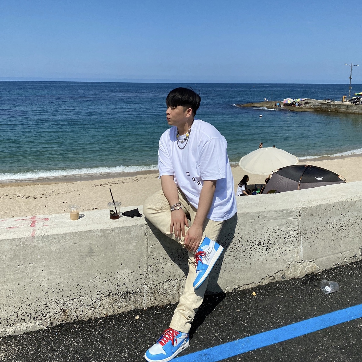 Jordan 1 x Off-White Retro High University Blue 착용 스타일