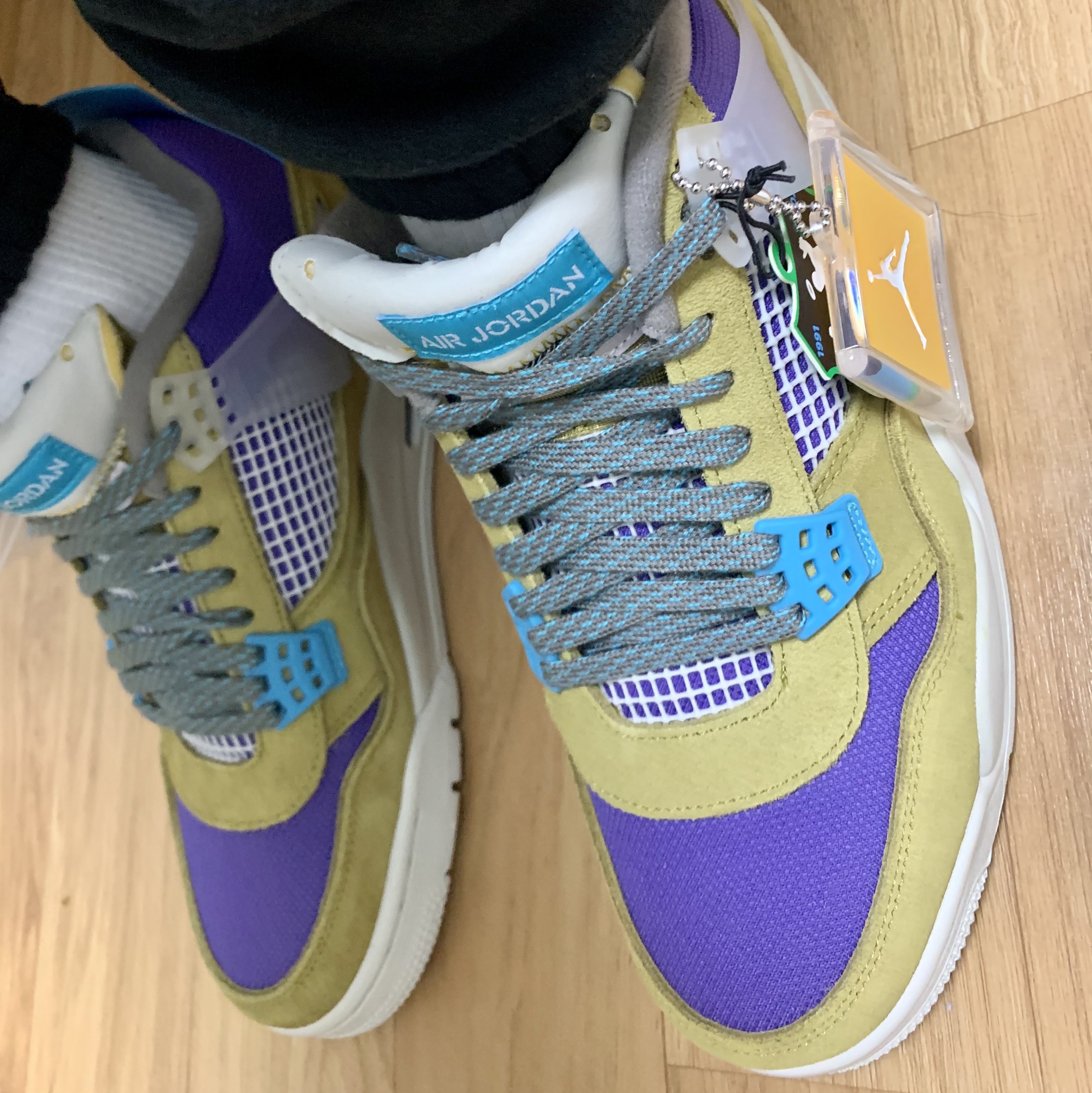 Jordan 4 x Union Retro SP Desert Moss 착용 스타일 - 1
