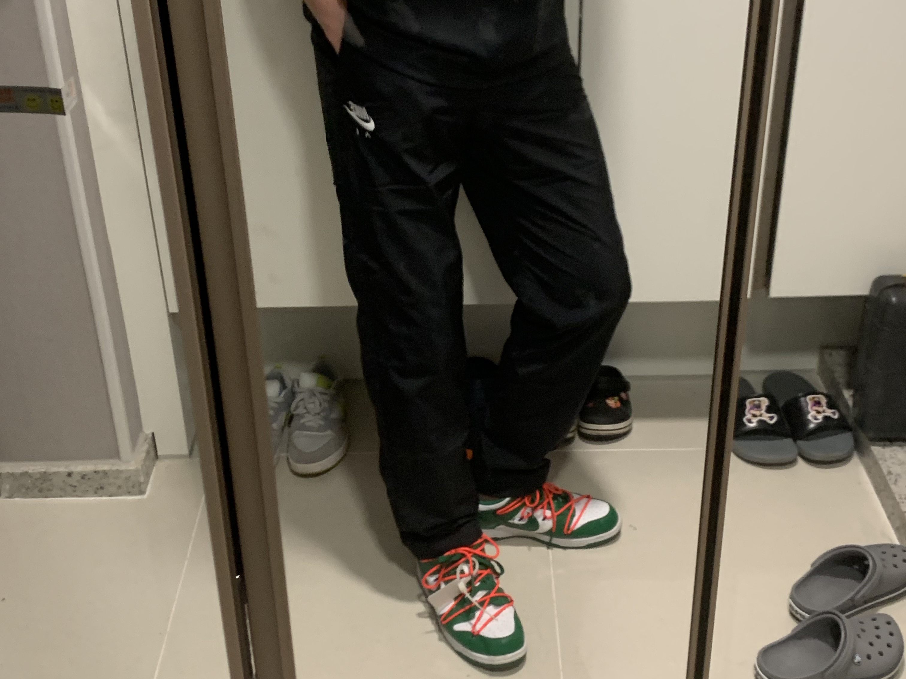 Nike x Off-White Dunk Low Pine Green 착용 스타일
