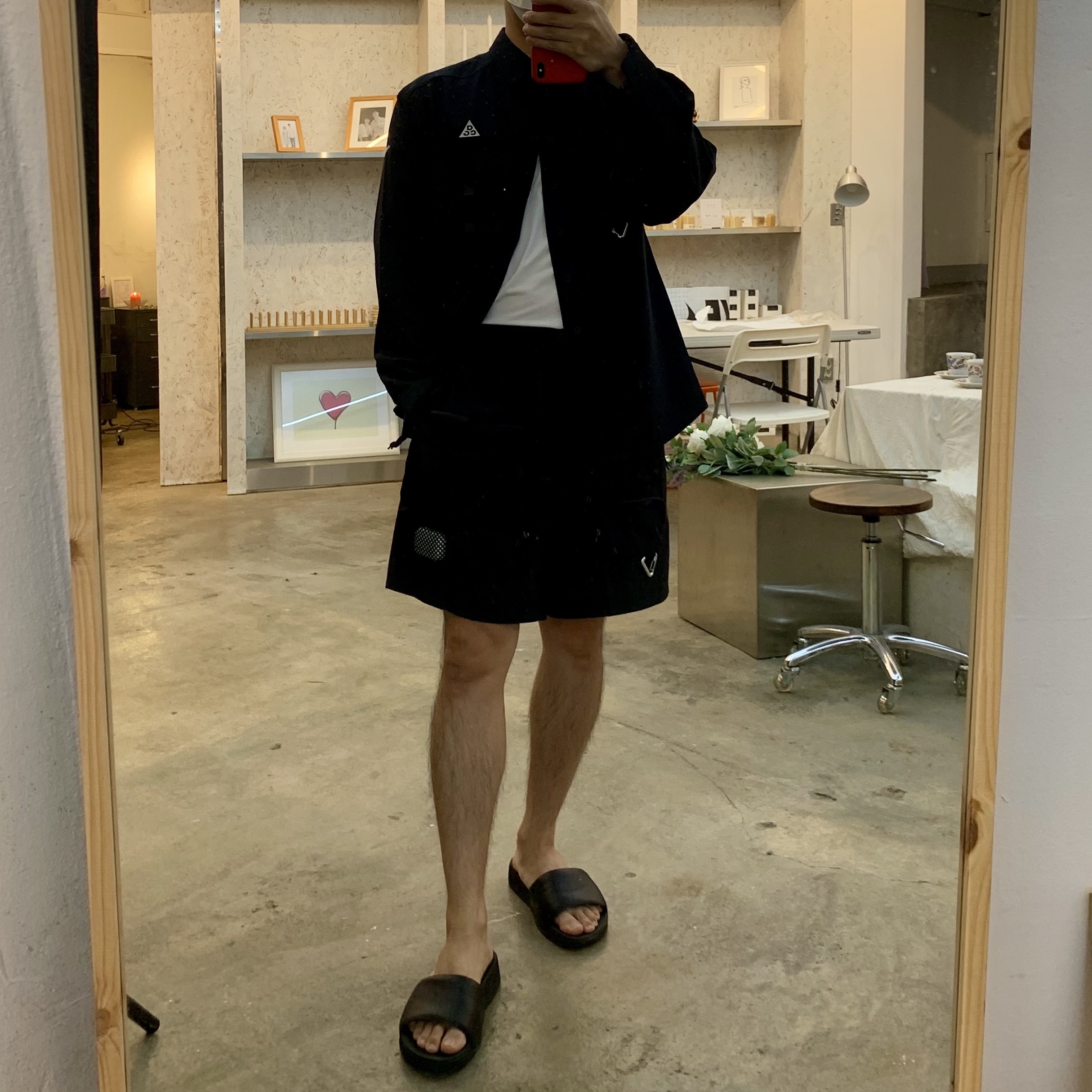 Nike ACG Devastation Trail Work Shirt Black - Asia, Nike ACG Cargo Shorts Black Dark Beetroot - Asia 착용 스타일
