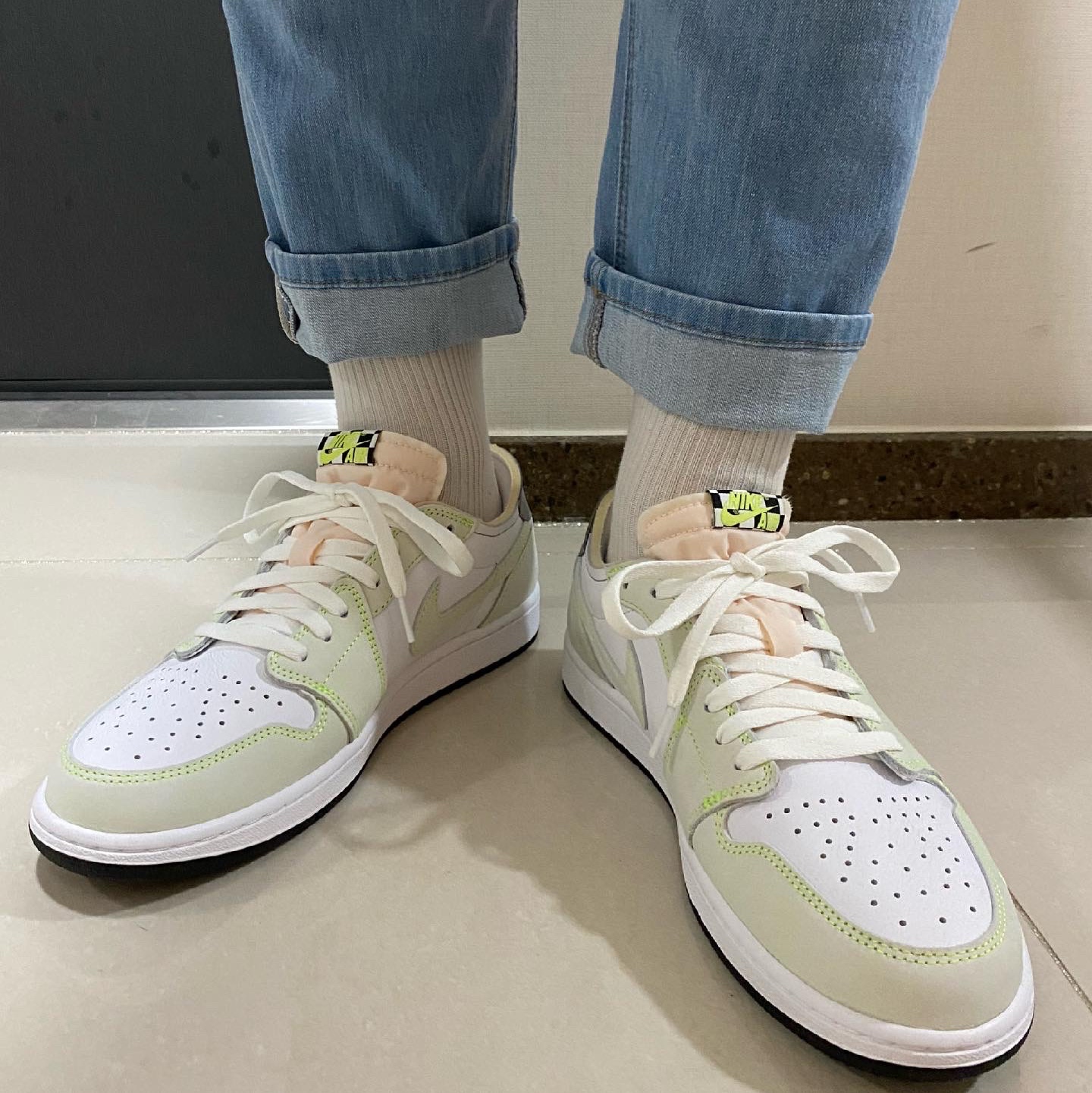 Jordan 1 Retro High OG Shadow 2.0, Jordan 1 Retro High OG Pine Green Black 착용 스타일 - 3