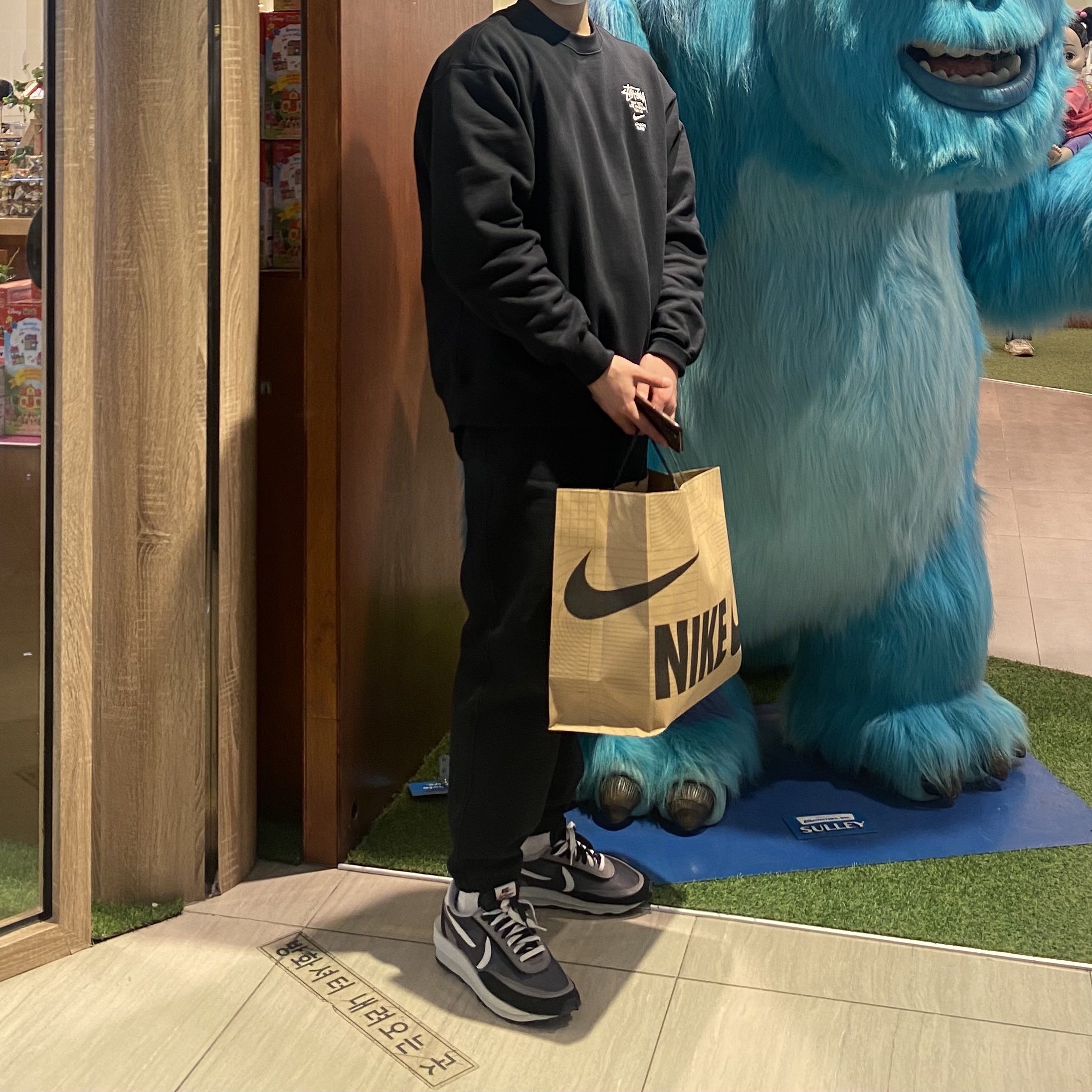Nike x Sacai LDWaffle Black, Nike x Stussy NRG ZR Fleece Pants Black - Asia 착용 스타일