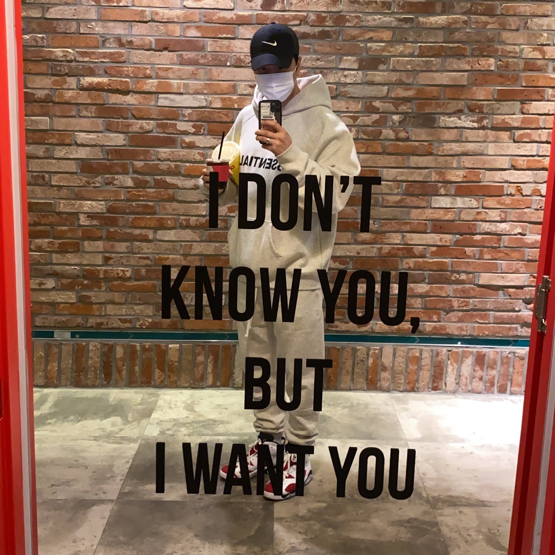 Essentials Sweatpants Oatmeal/Oatmeal Heather/Light Heather Oatmeal 2020, Jordan 6 Retro Carmine 2021 착용 스타일