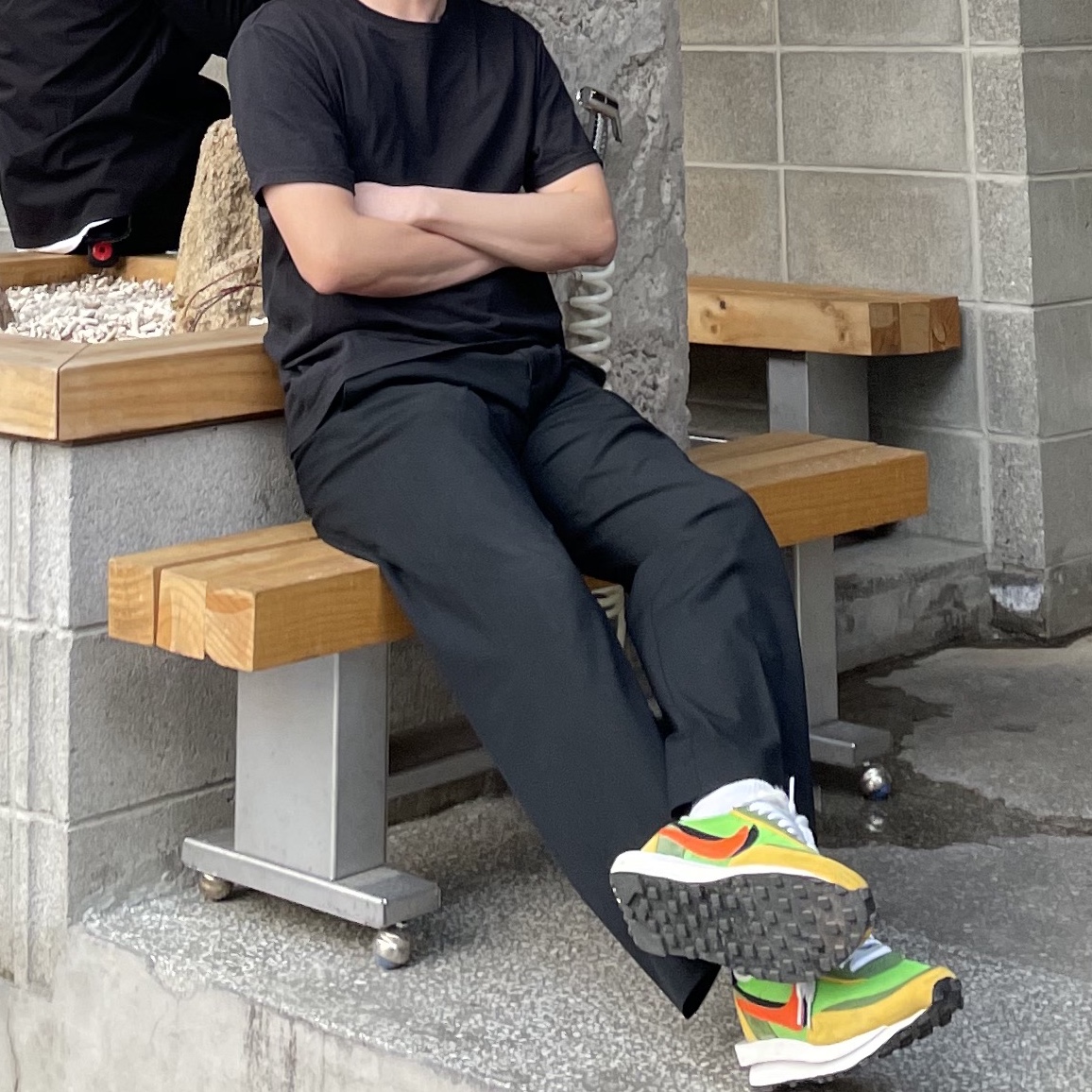 Nike x Sacai LDWaffle Green Multi 착용 스타일