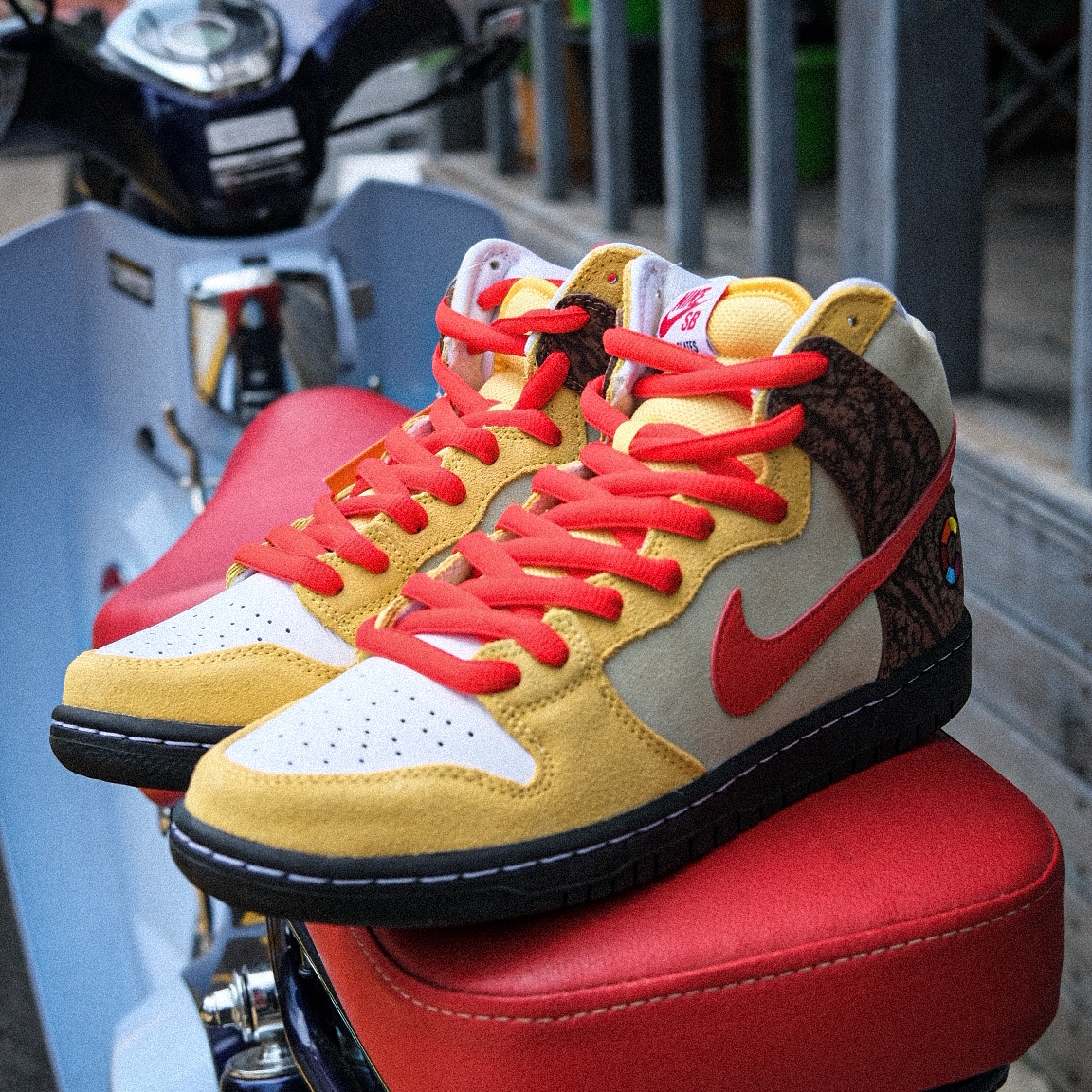 Nike x Color Skates SB Dunk High Pro Kebab and Destroy 착용 스타일